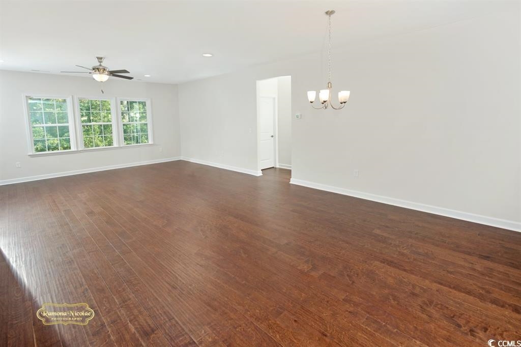 2792 Desert Rose St.