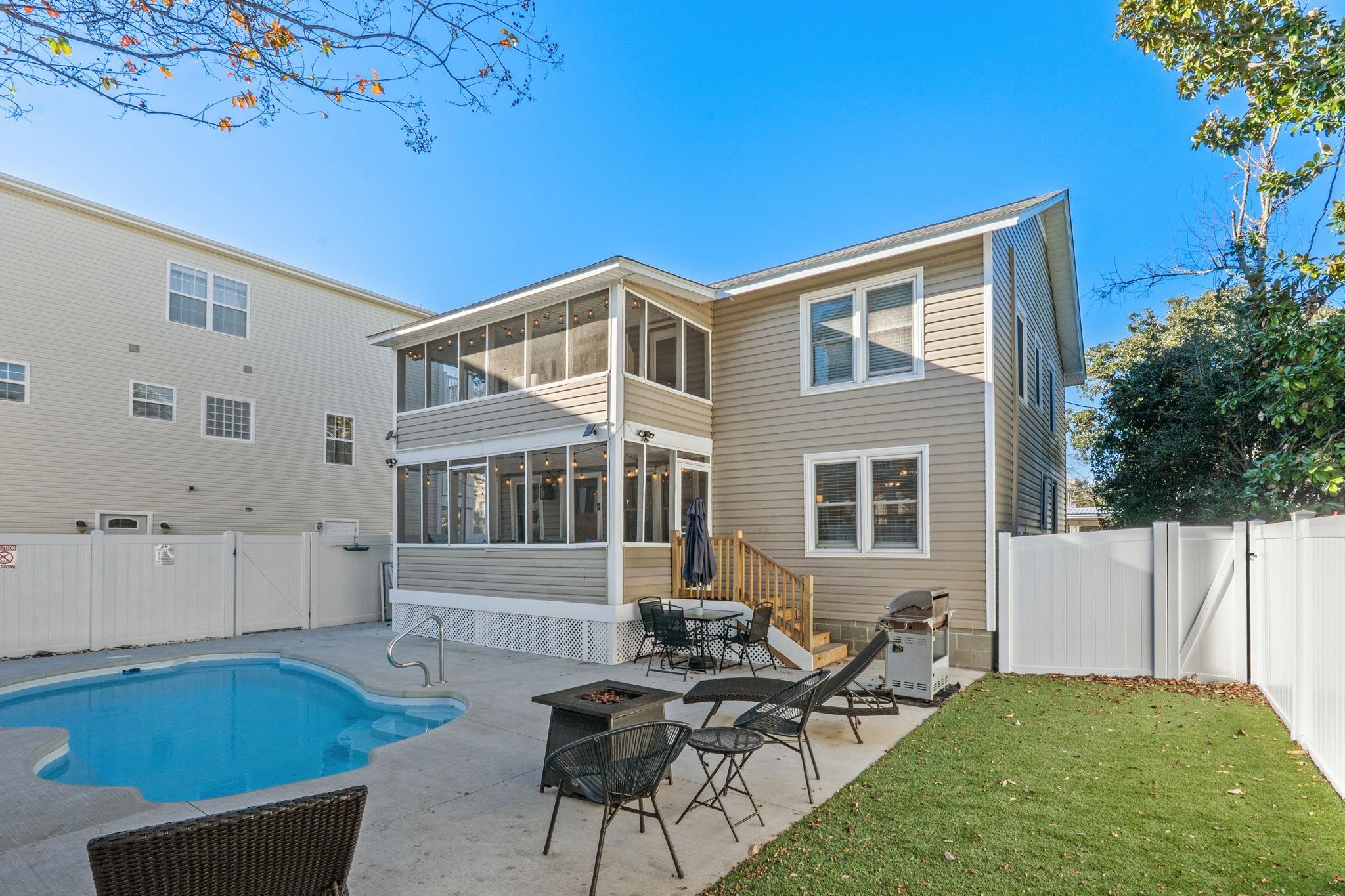 1519 Havens Dr.
