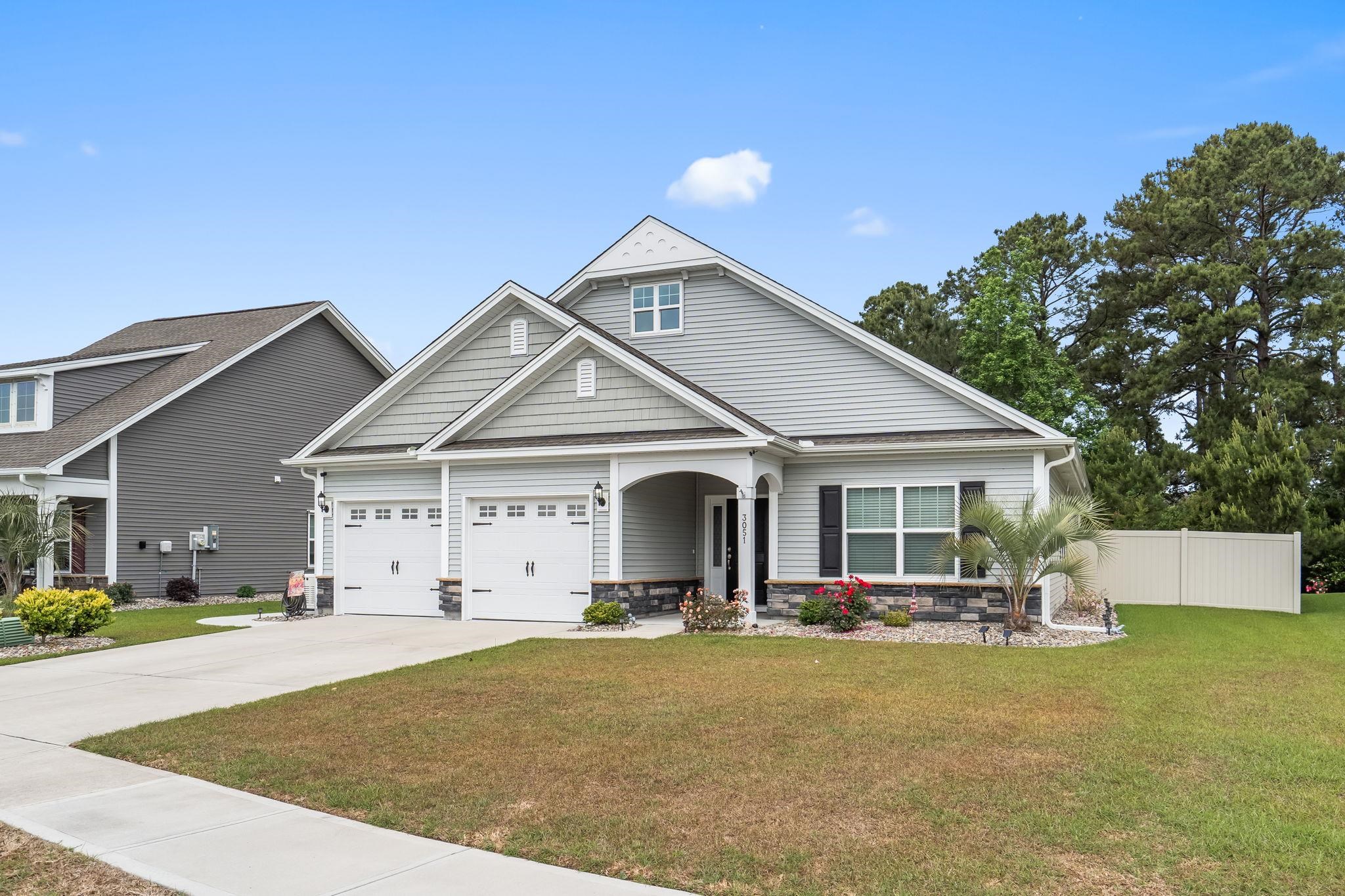 3051 Viceroy Loop