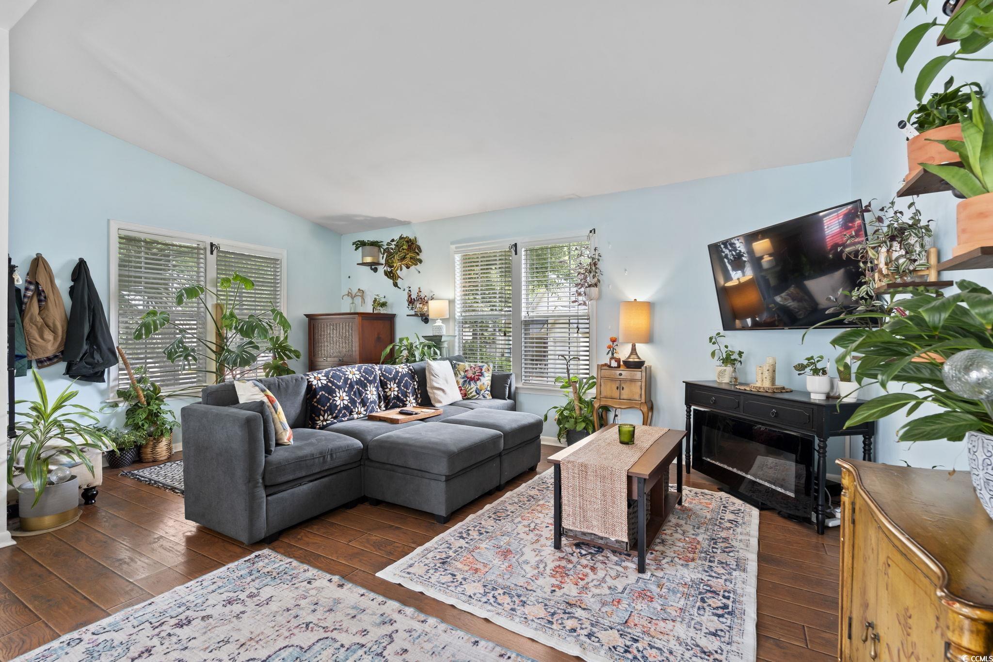 809 Marlin Ct.