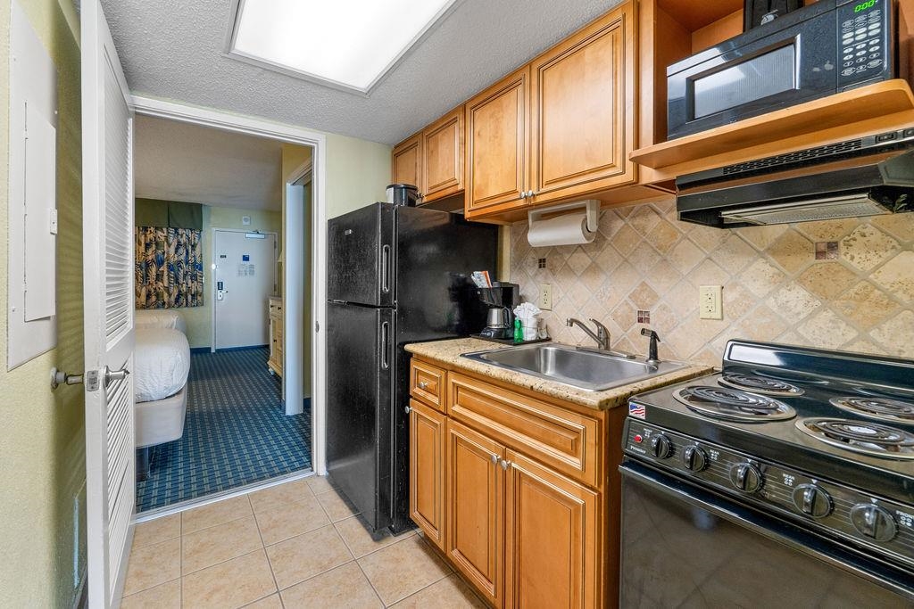 2311 S Ocean Blvd. 967