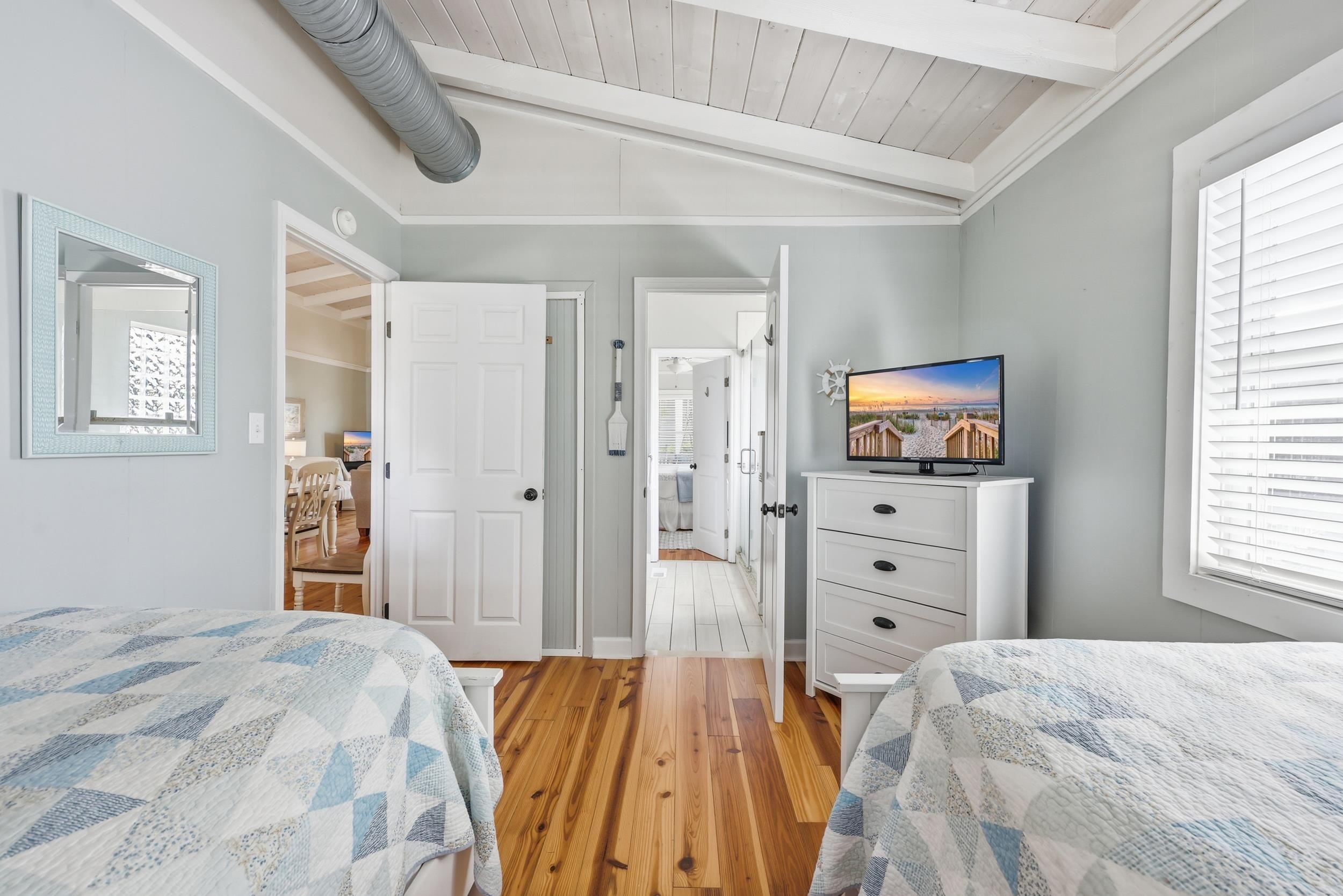Pawleys Island, South Carolina, 29585, United States, 6 Bedrooms Bedrooms, ,3 BathroomsBathrooms,Residential,Active,2034286
