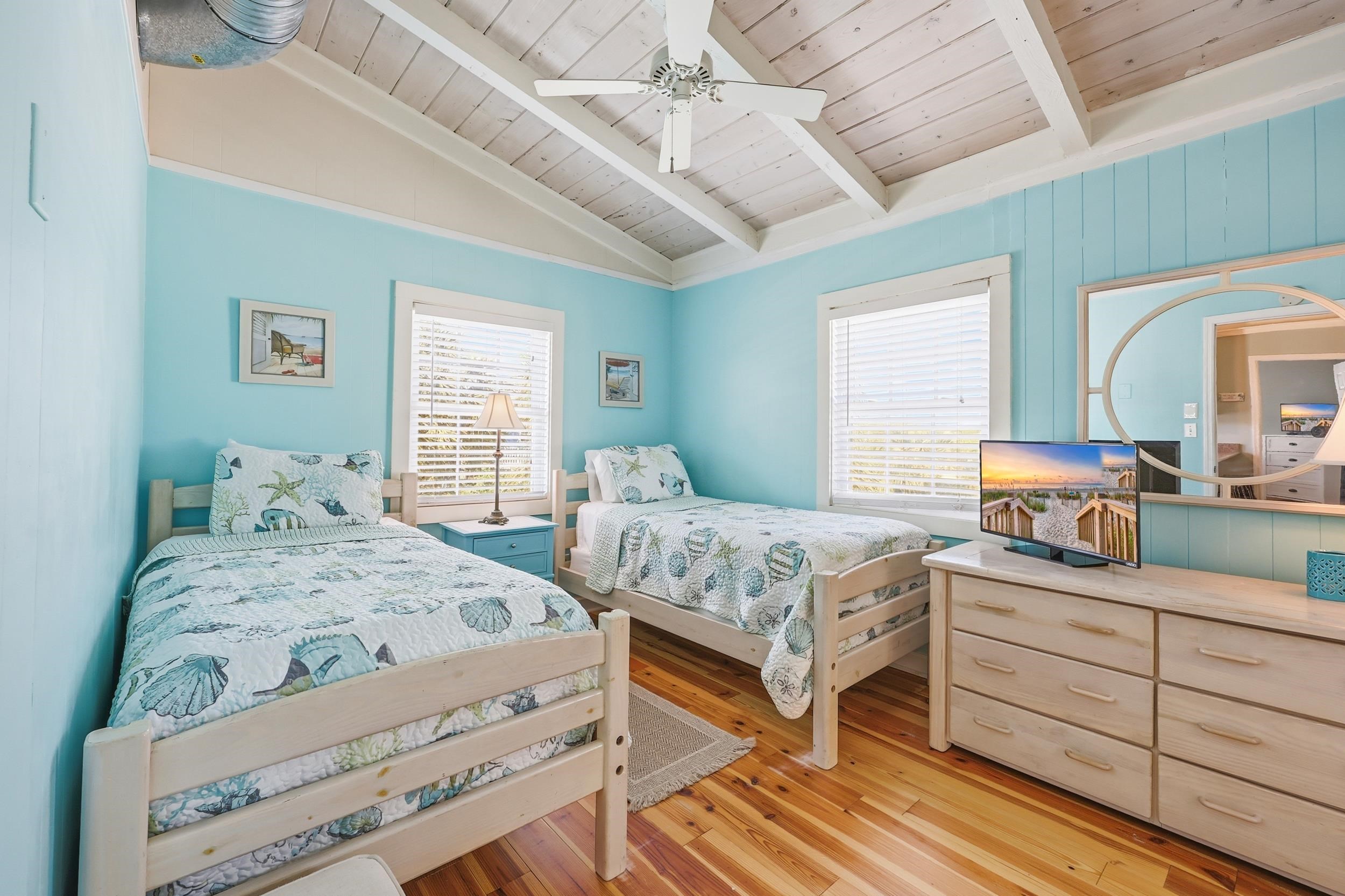 Pawleys Island, South Carolina, 29585, United States, 6 Bedrooms Bedrooms, ,3 BathroomsBathrooms,Residential,Active,2034286