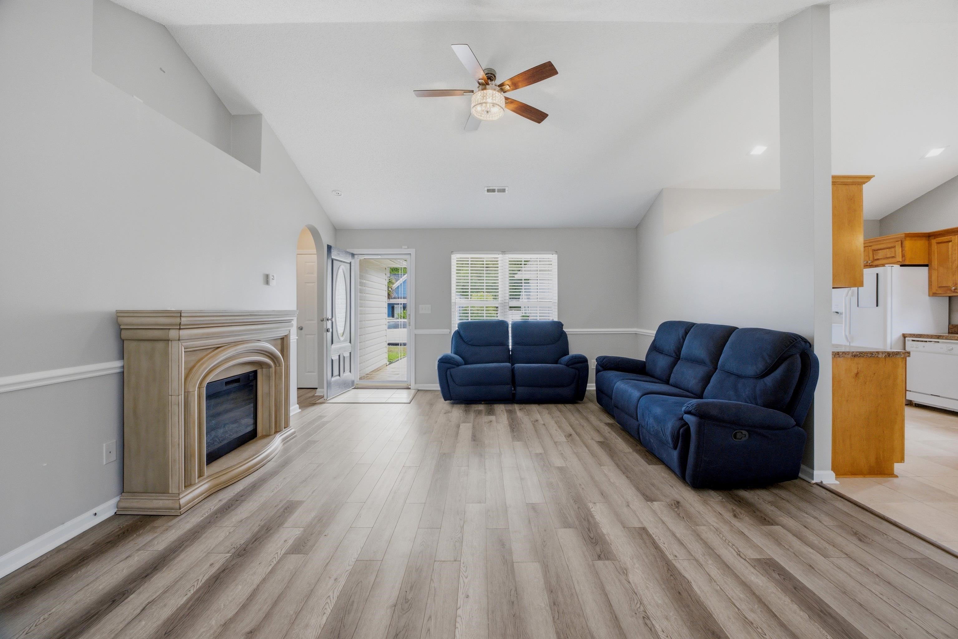 2707 Woodcreek Ln.