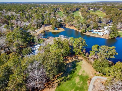 A home in Pawleys Island