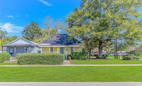 Photo of 1508 Duke St, Georgetown, SC 29440 (MLS # 2526555)