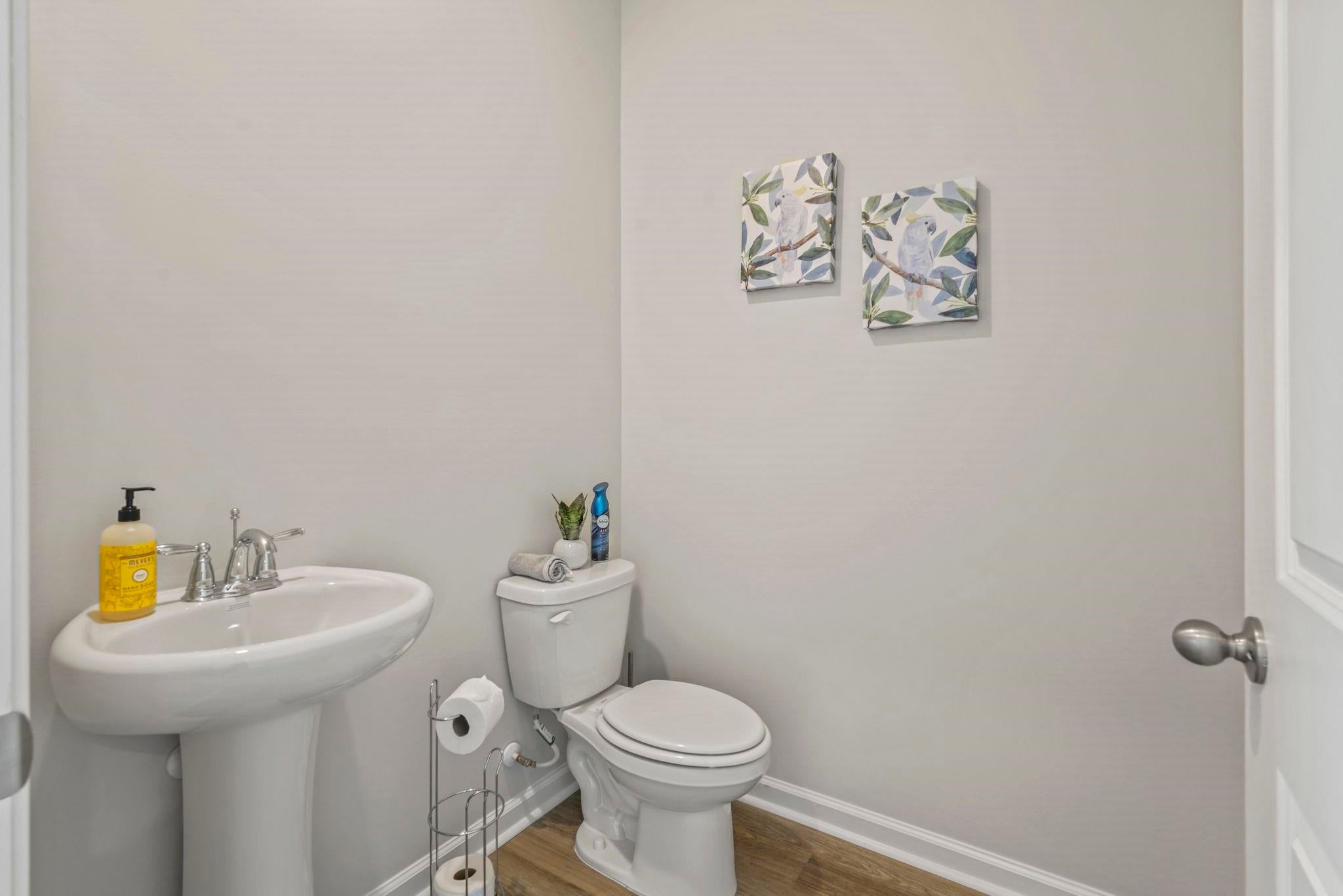 219 Londonshire Dr.
