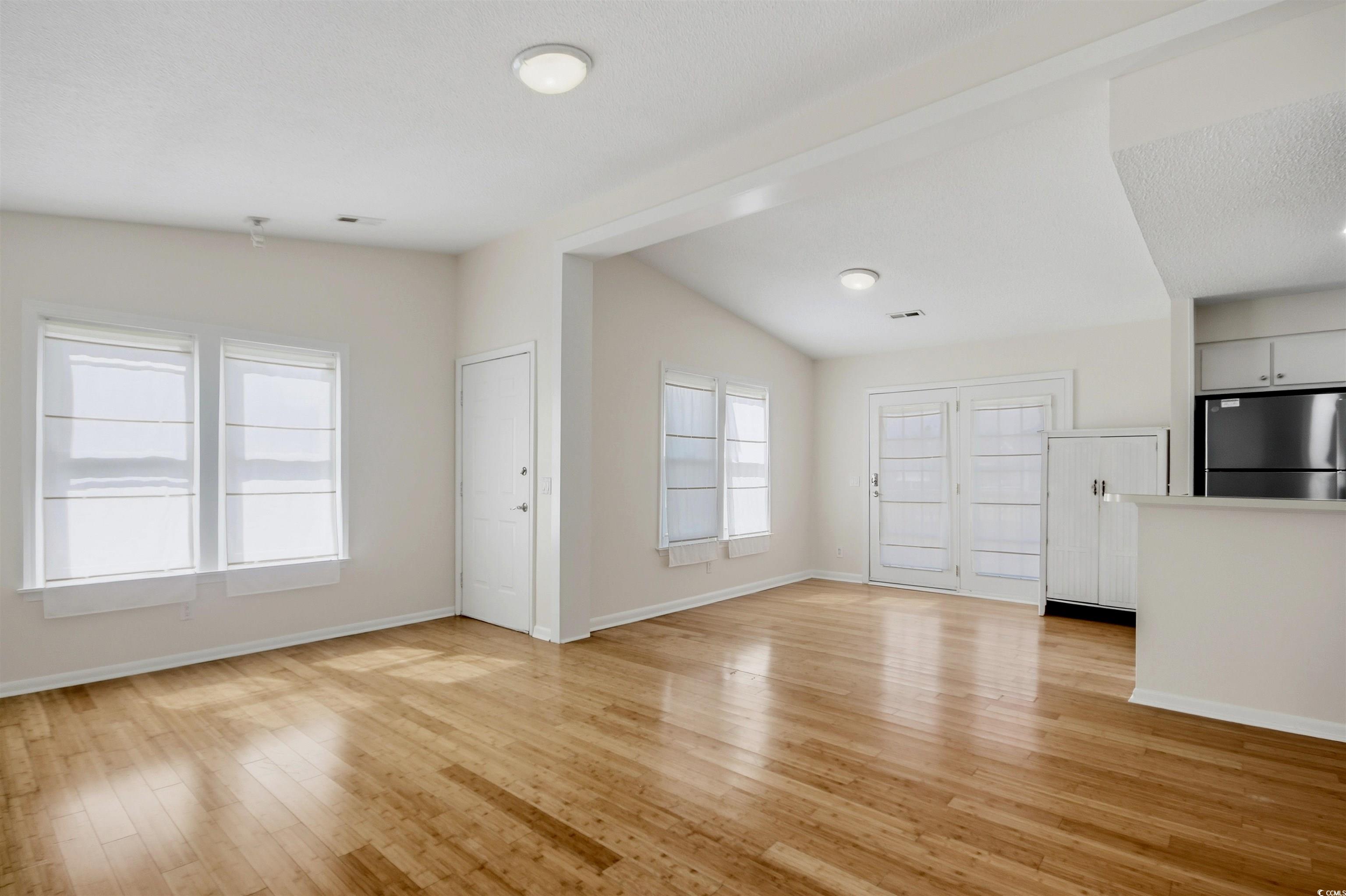 462 Bay Dr.