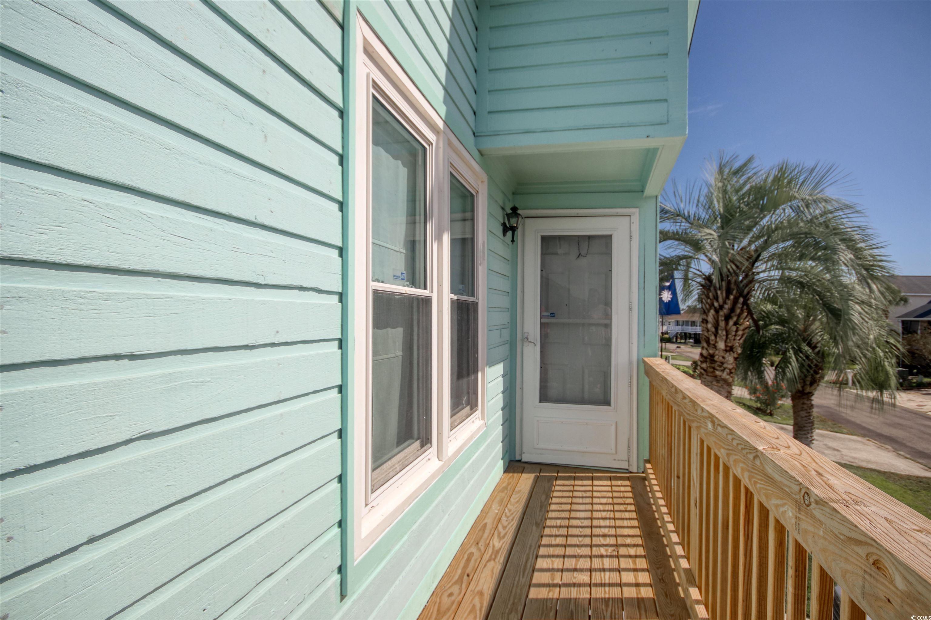 462 Bay Dr.