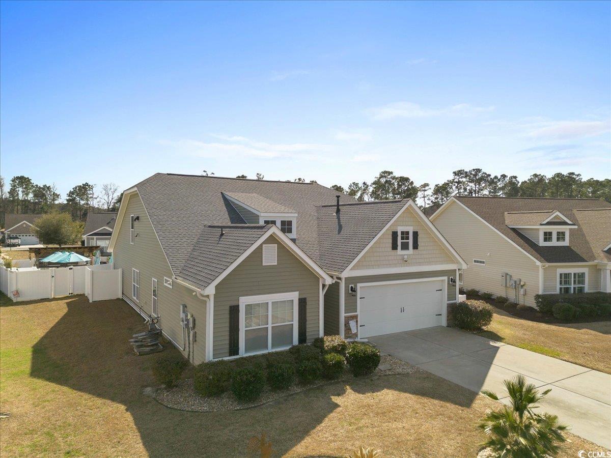 556 Cedar Lakes Dr.