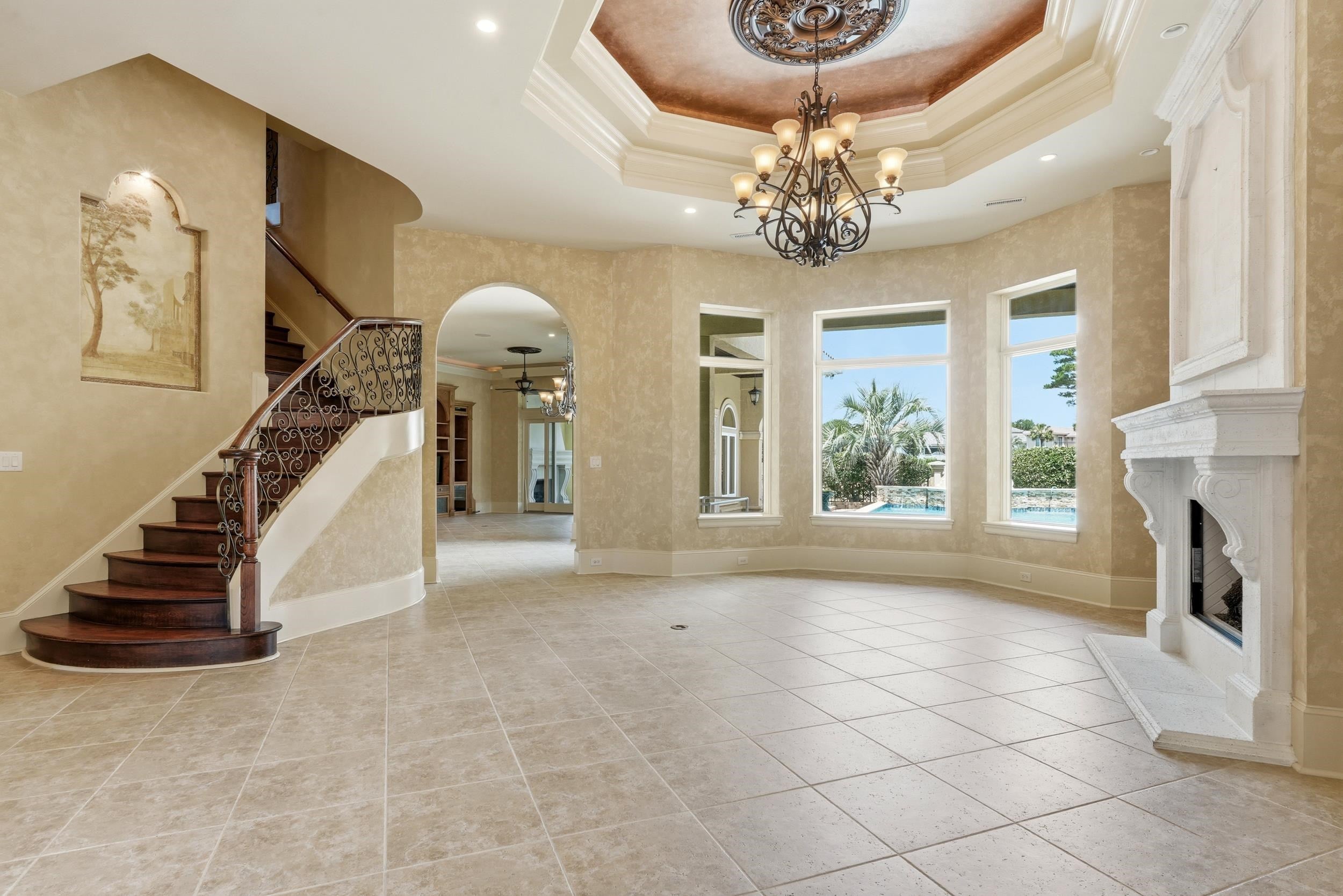 1527 Serena Dr.