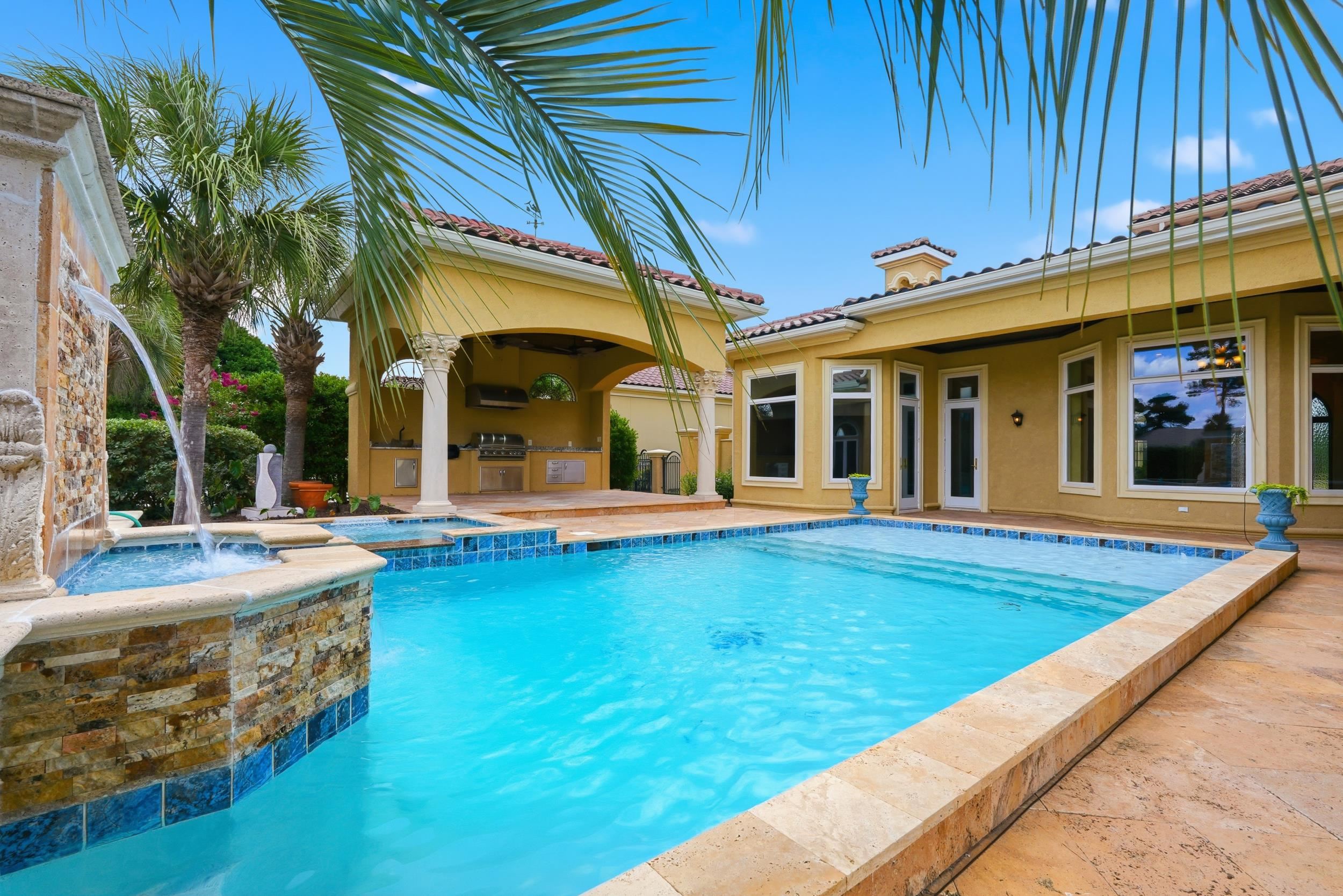 1527 Serena Dr.