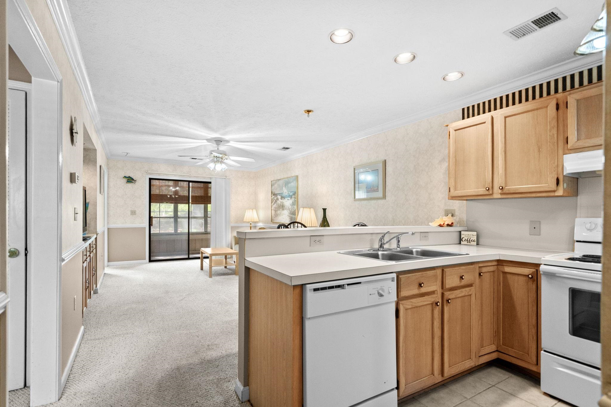 4105 Pinehurst Circle CC4