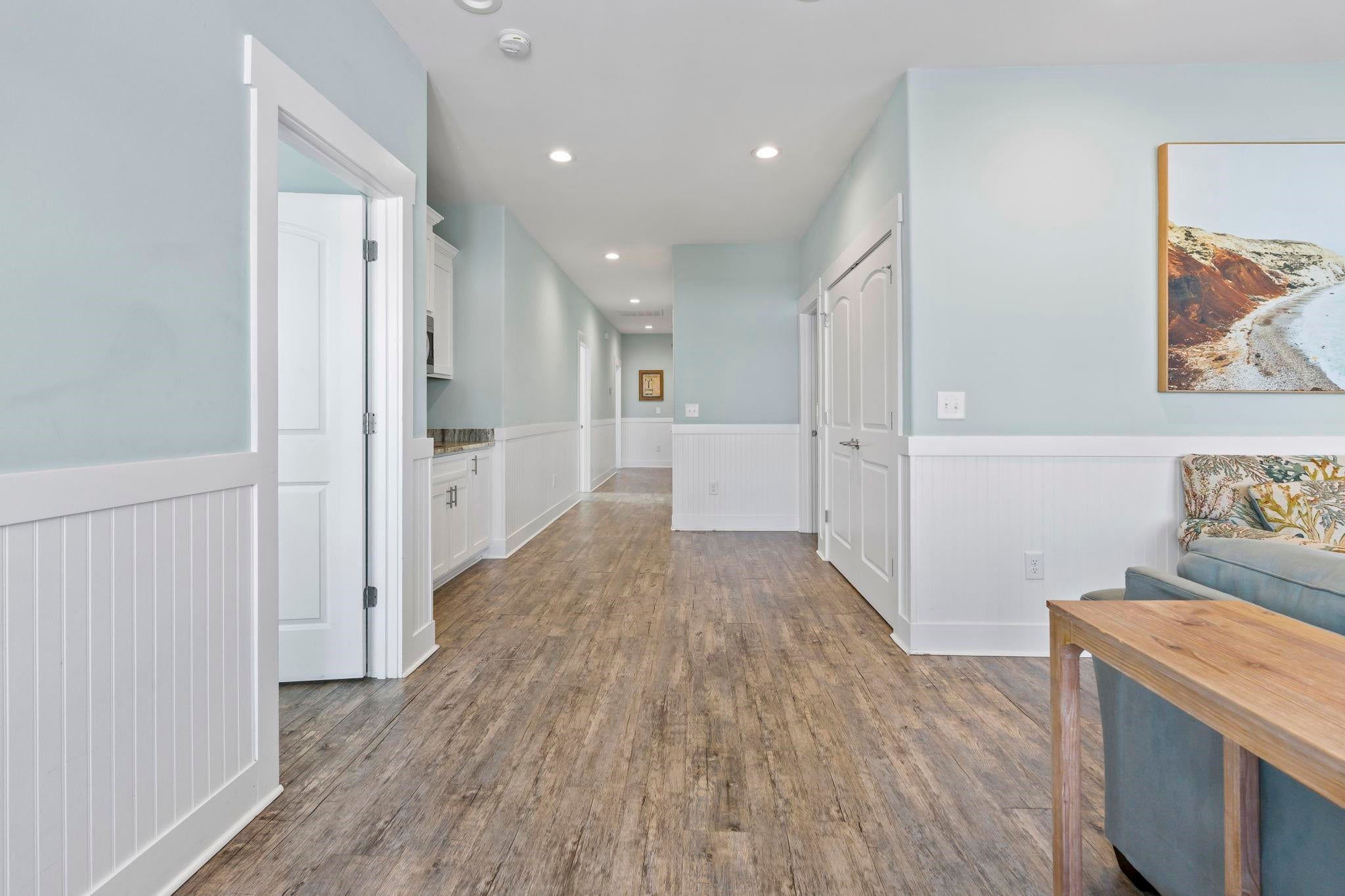 878 S Waccamaw Dr.
