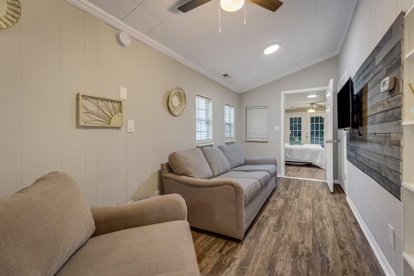 5400 Little River Neck Rd.