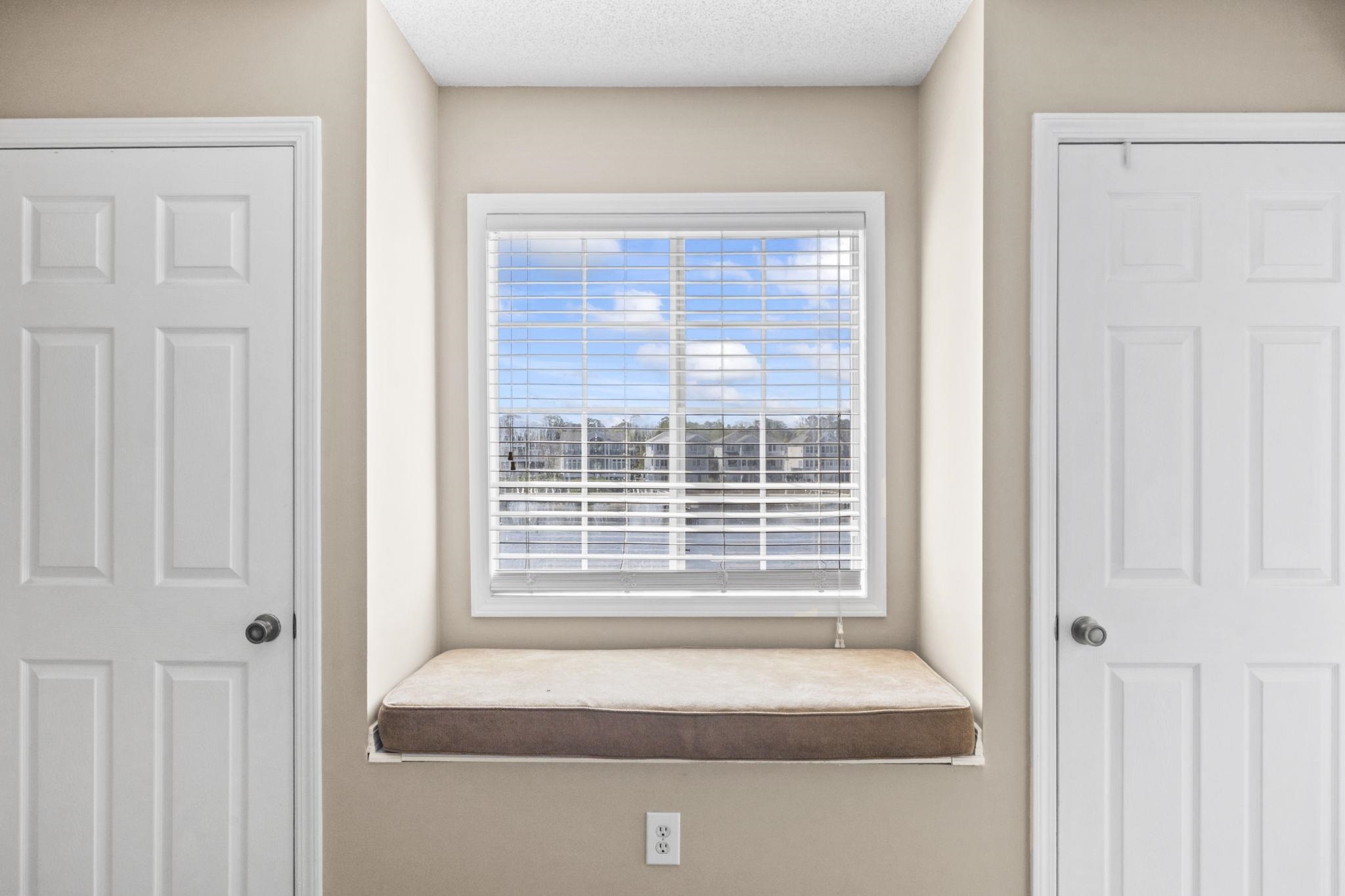 4622 Greenbriar Dr. G-13