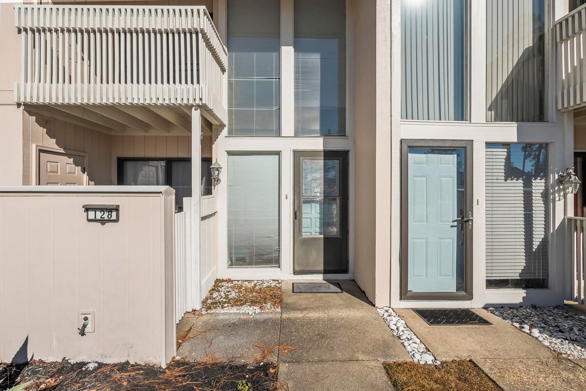 1000 11th Ave. N 128