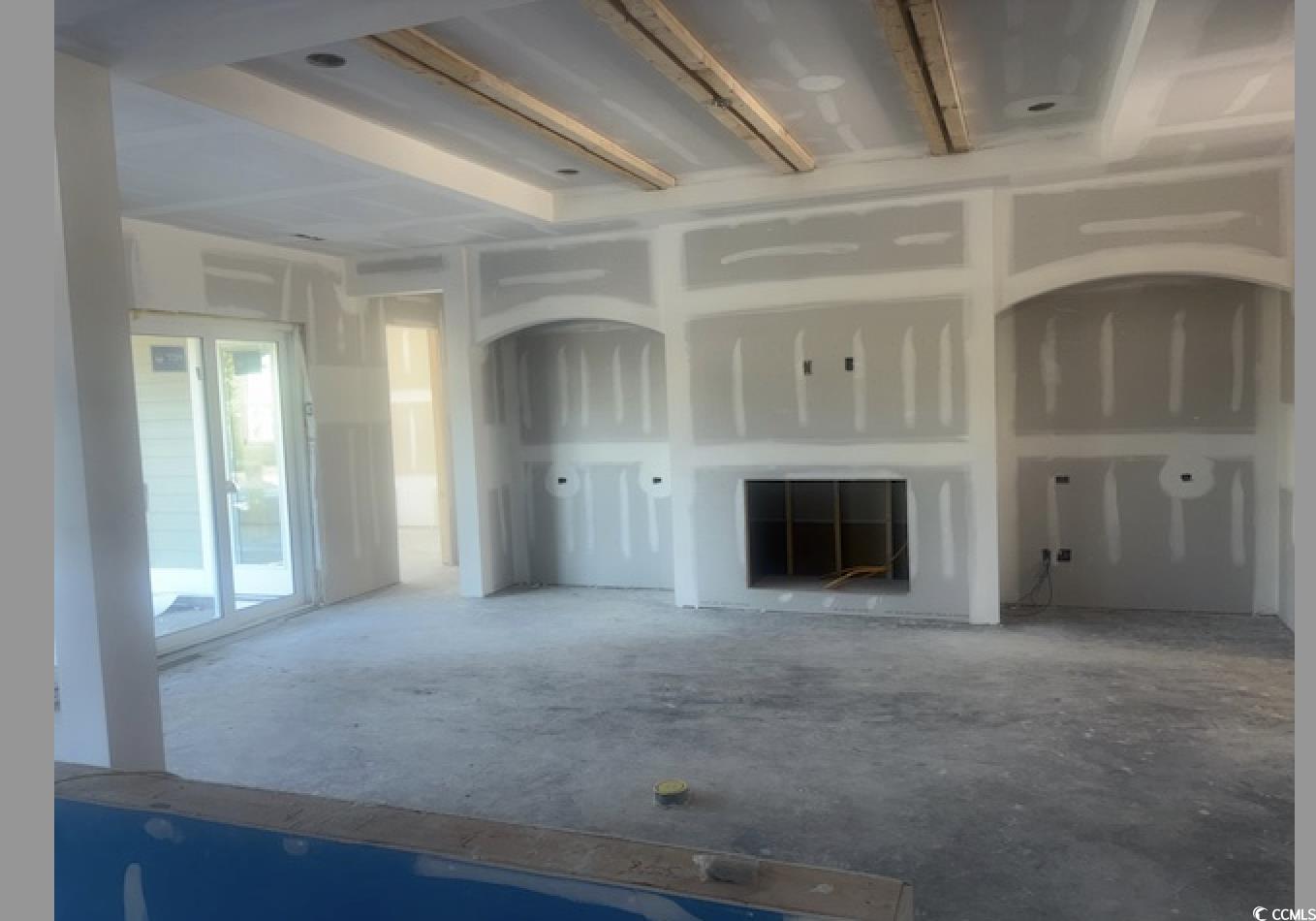 404 Plantation Oaks Dr.