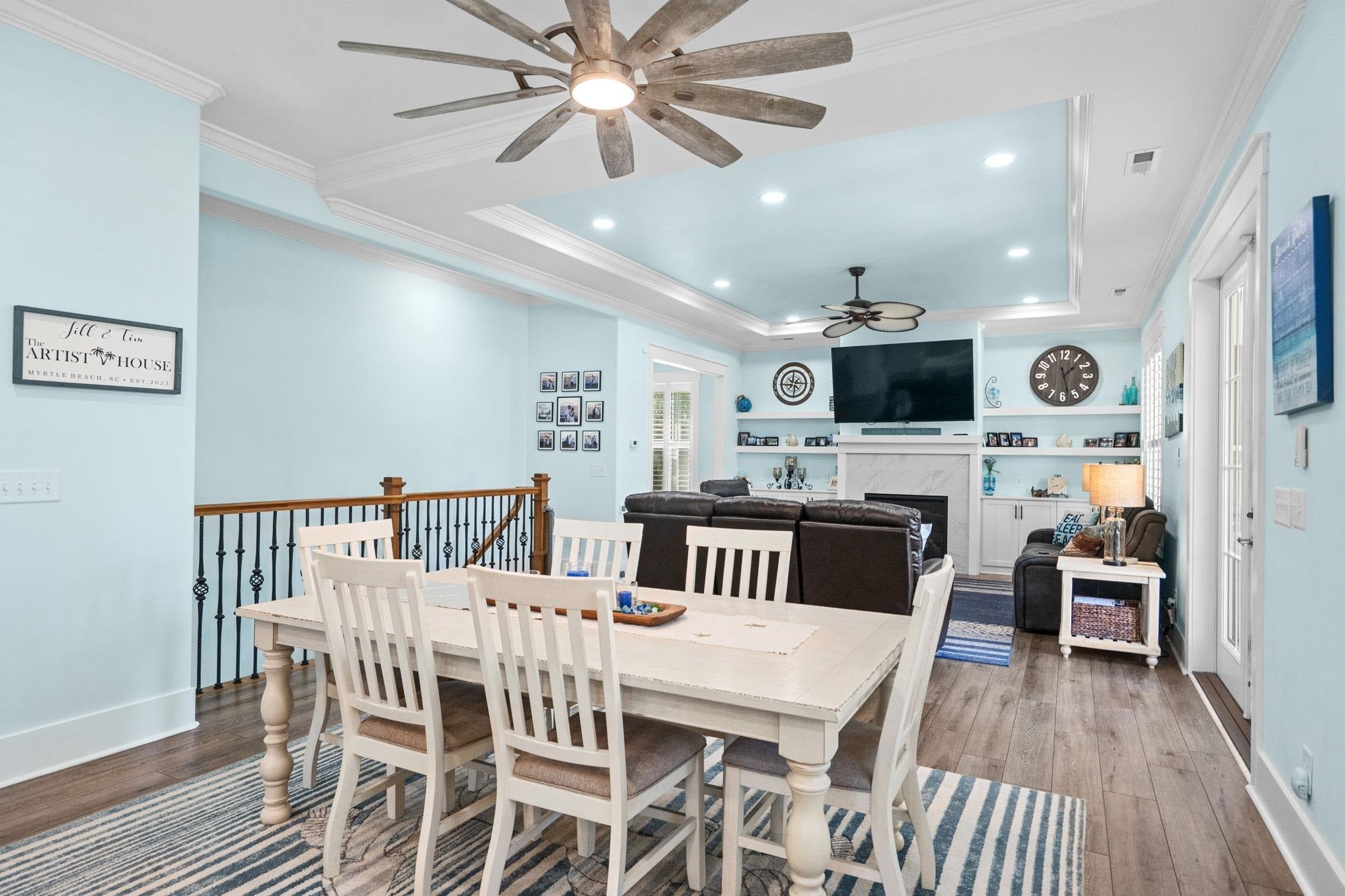 4927 Woodview Ln.