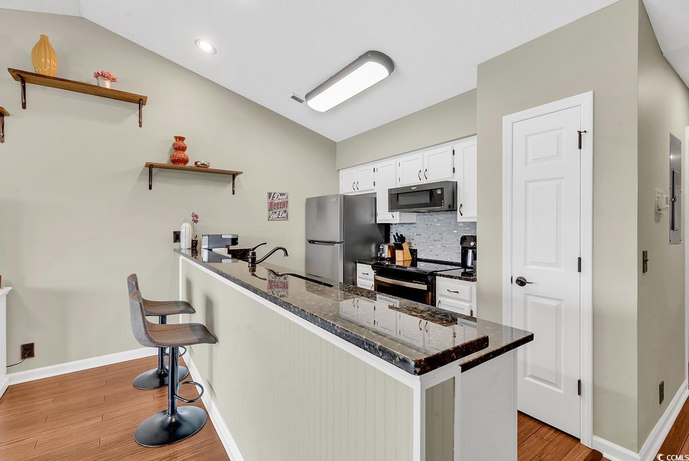 549 White River Dr. 14-H