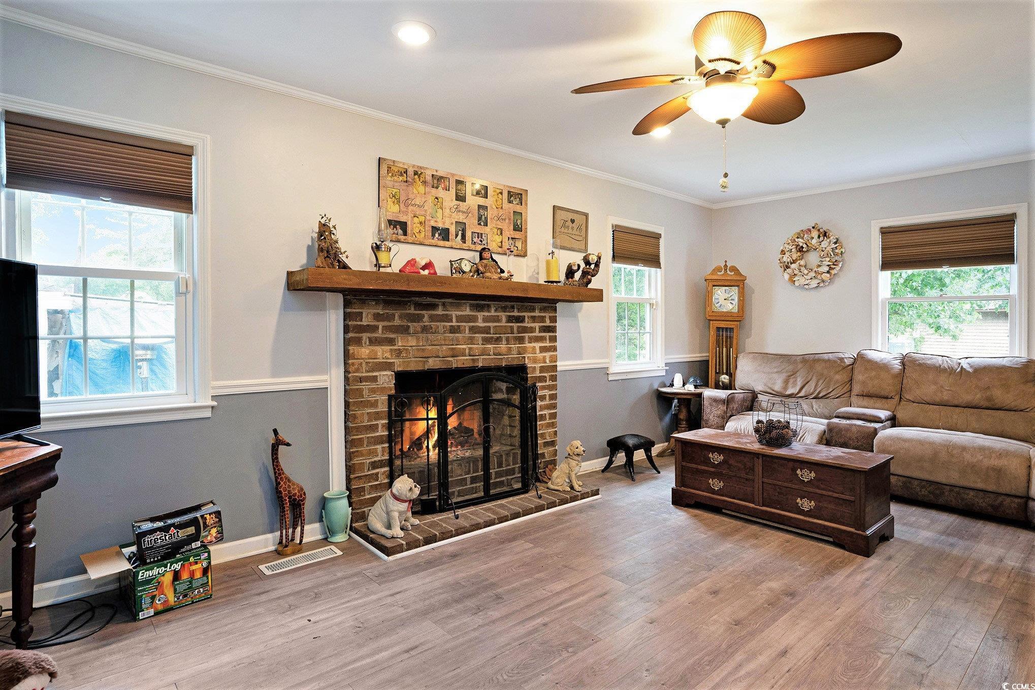 238 Robin Dr.
