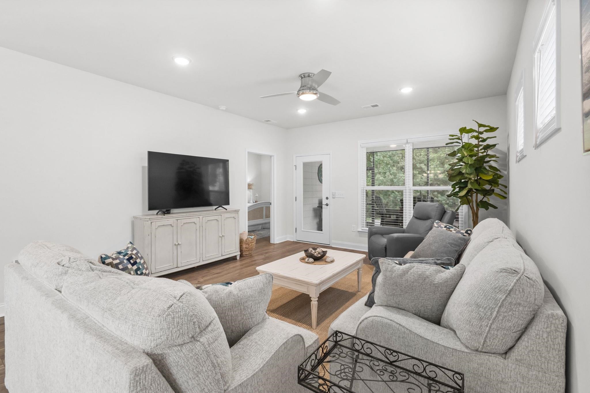 5905 Cremona Dr.