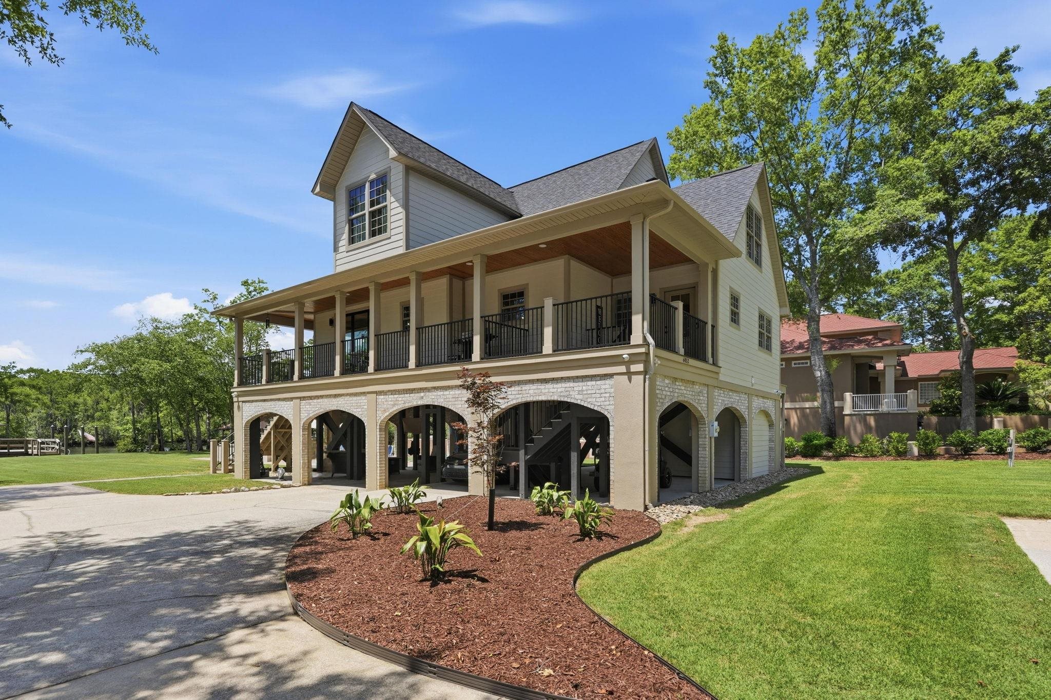 6052 Renata Ln.