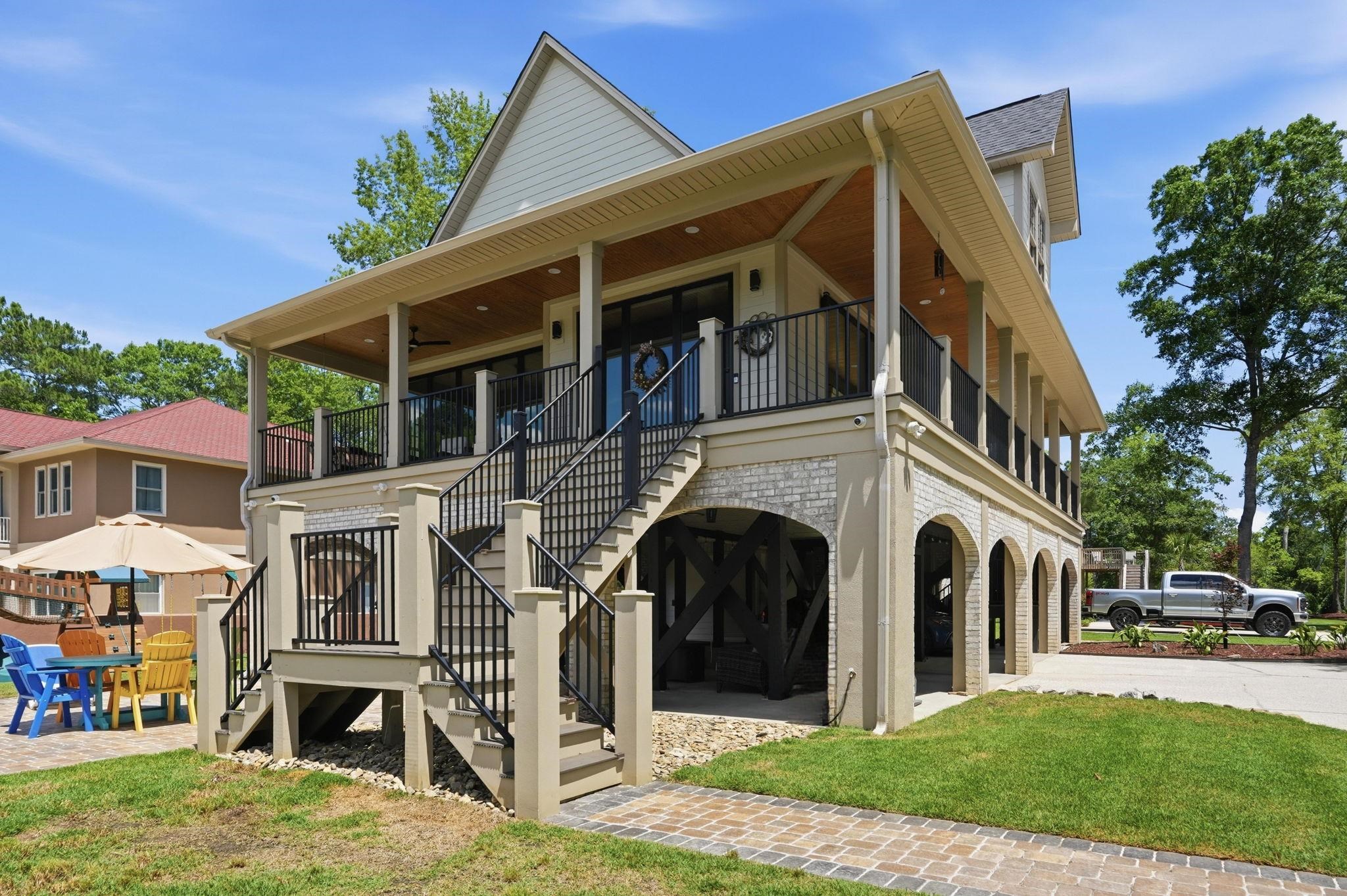 6052 Renata Ln.