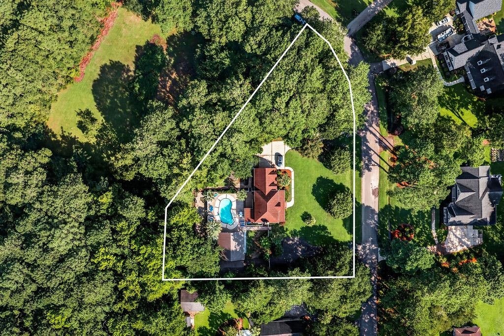 810 River Oaks Circle