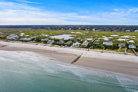 A home in Pawleys Island