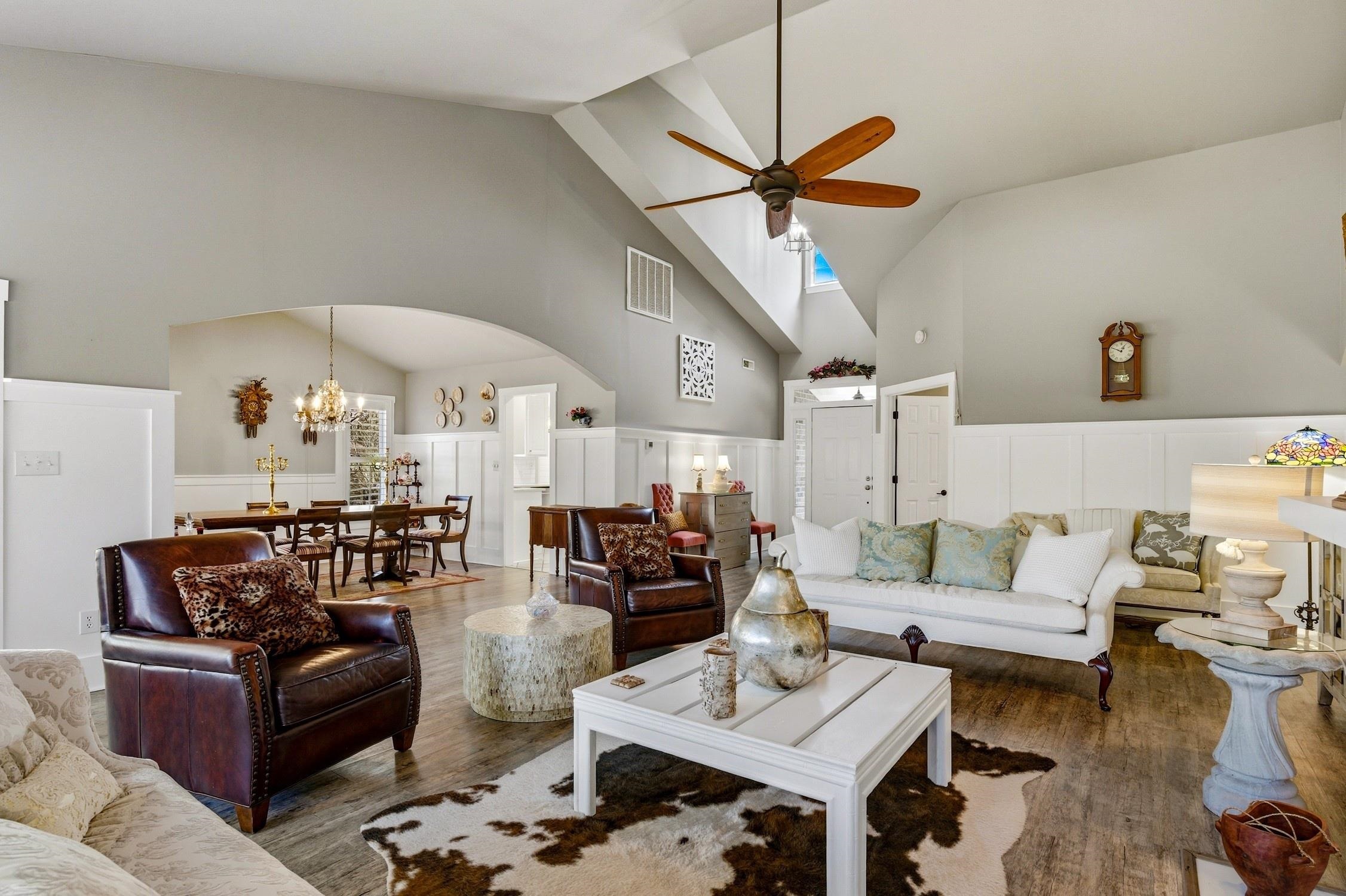 27 Red Tail Hawk Loop