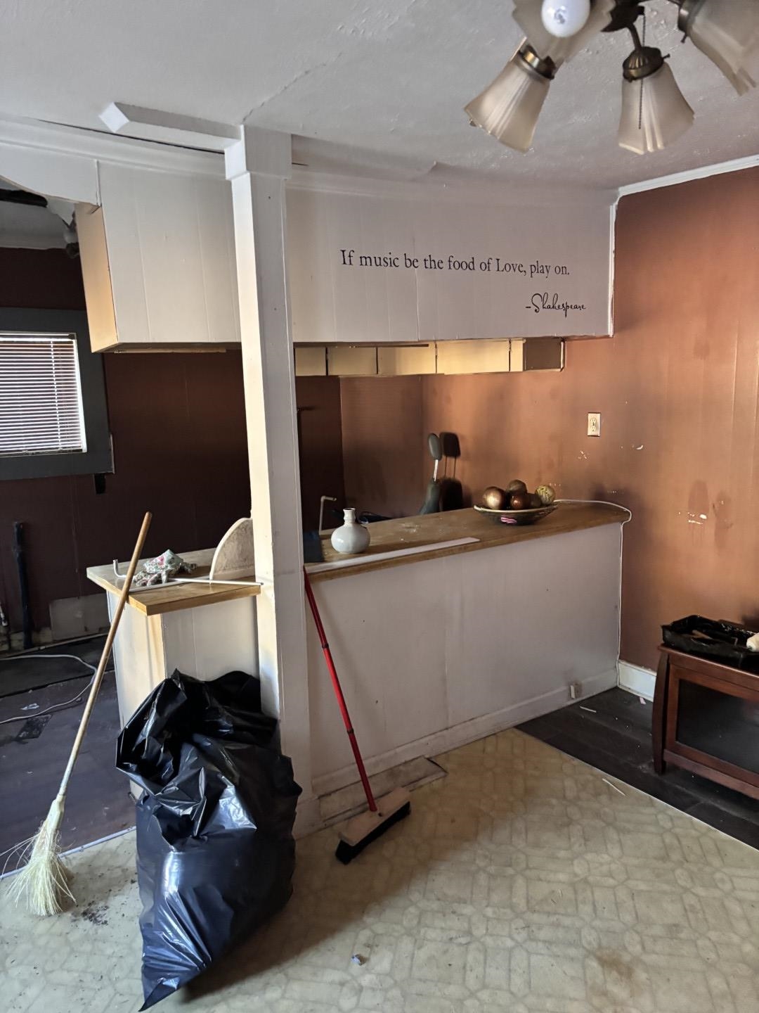 1925 E. Highway 9 Business