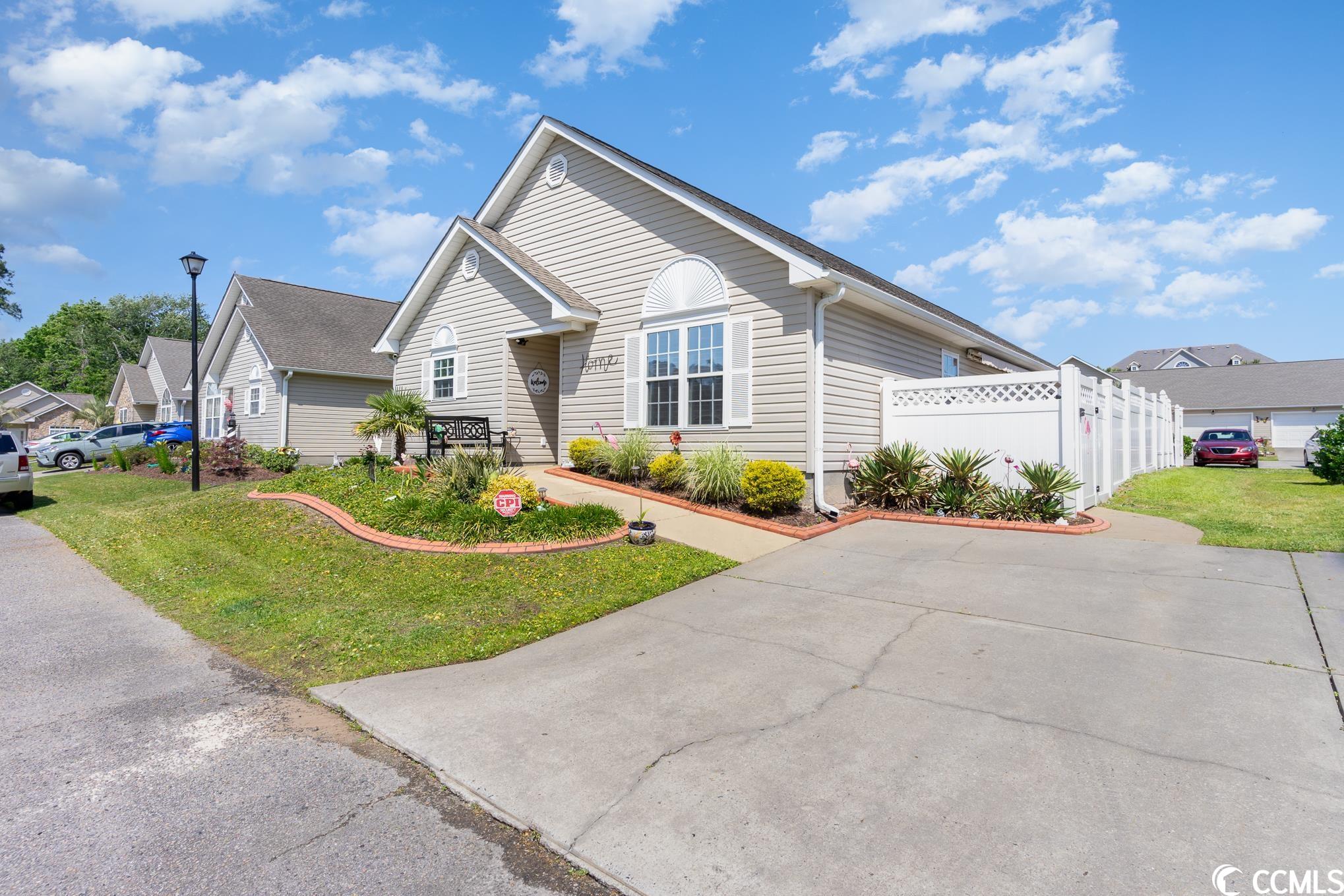 Photo 1 of 40 of 4257 River Gate Ln. townhome