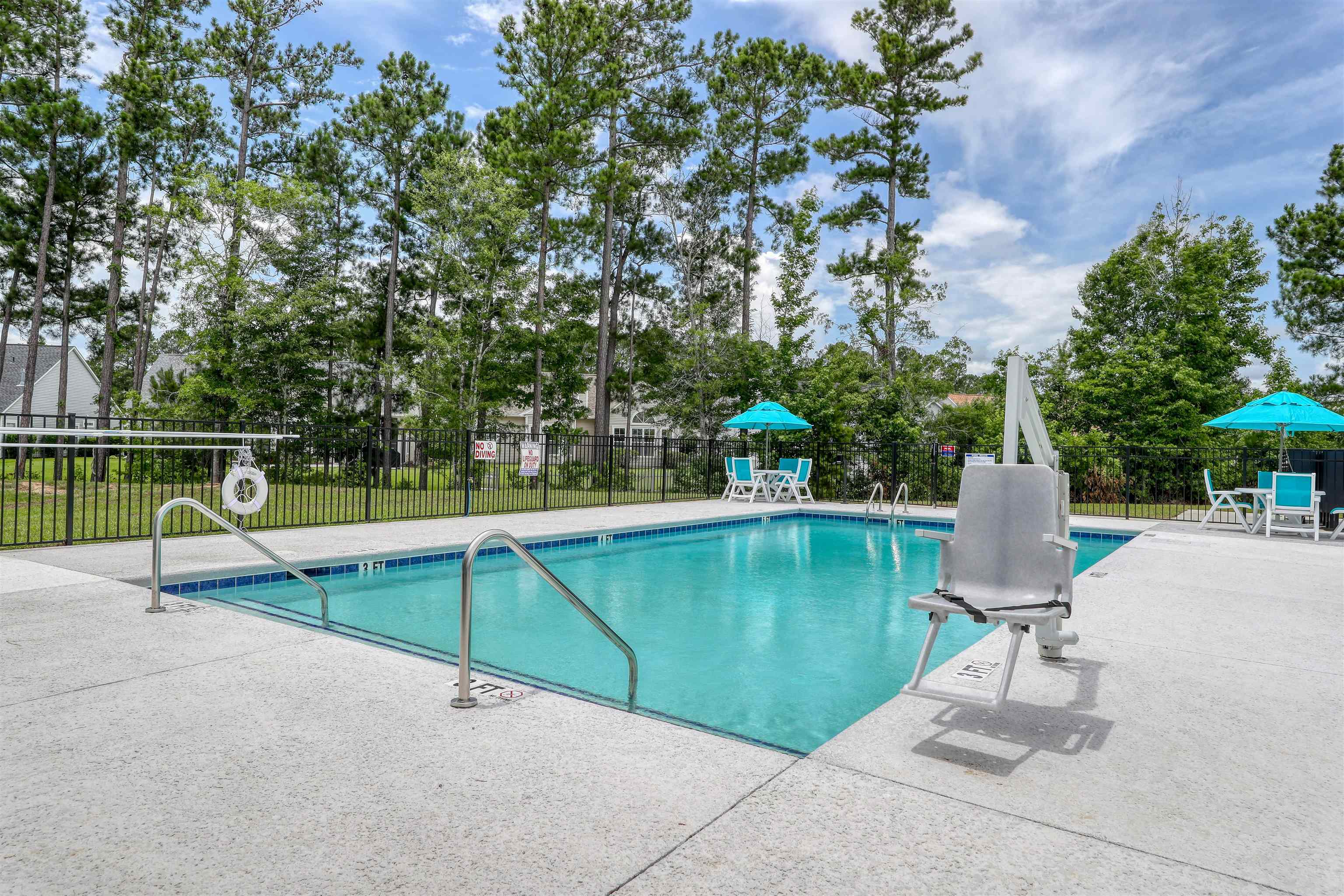 325 NW Mayflower Dr.