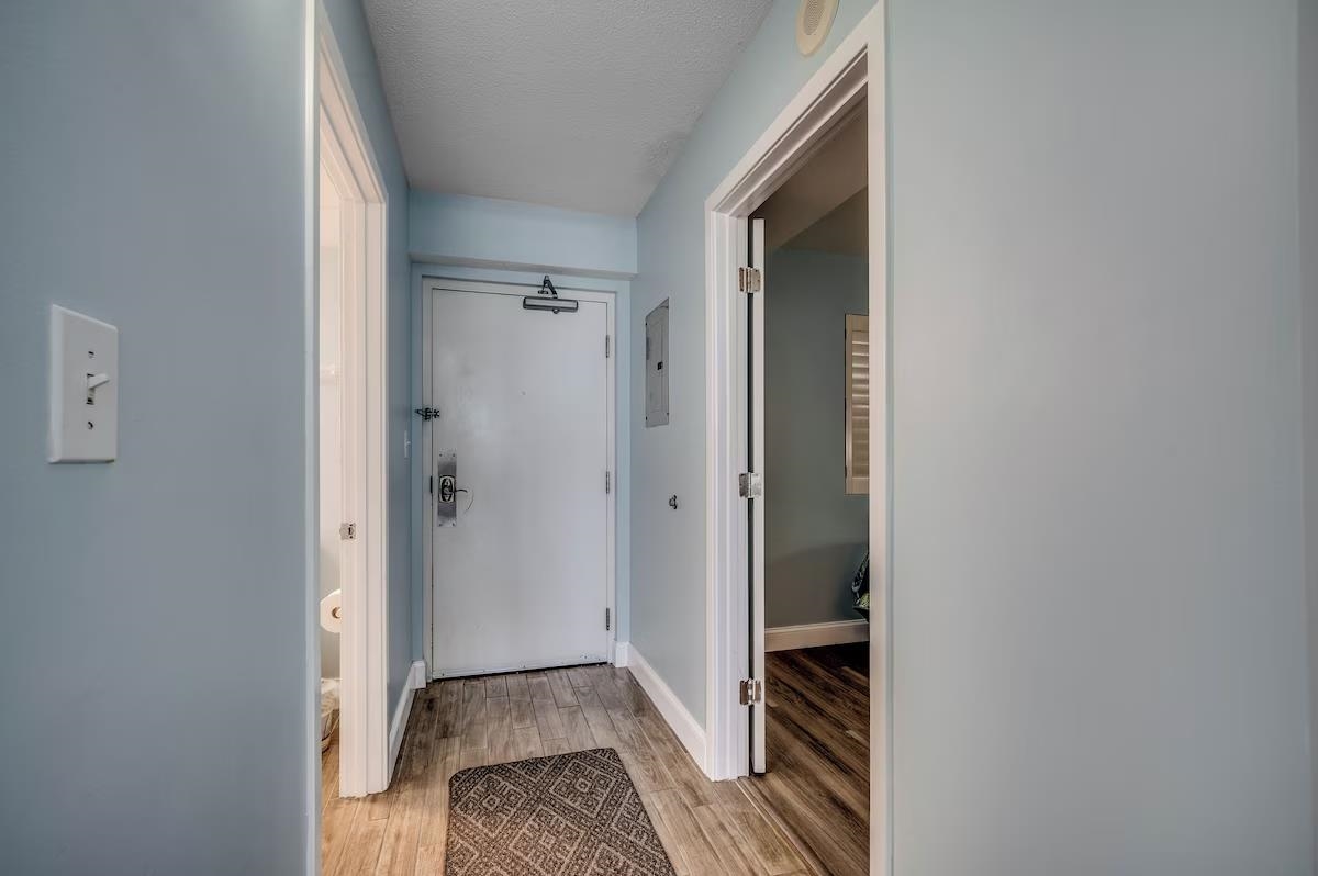 2000 N Ocean Blvd. 207