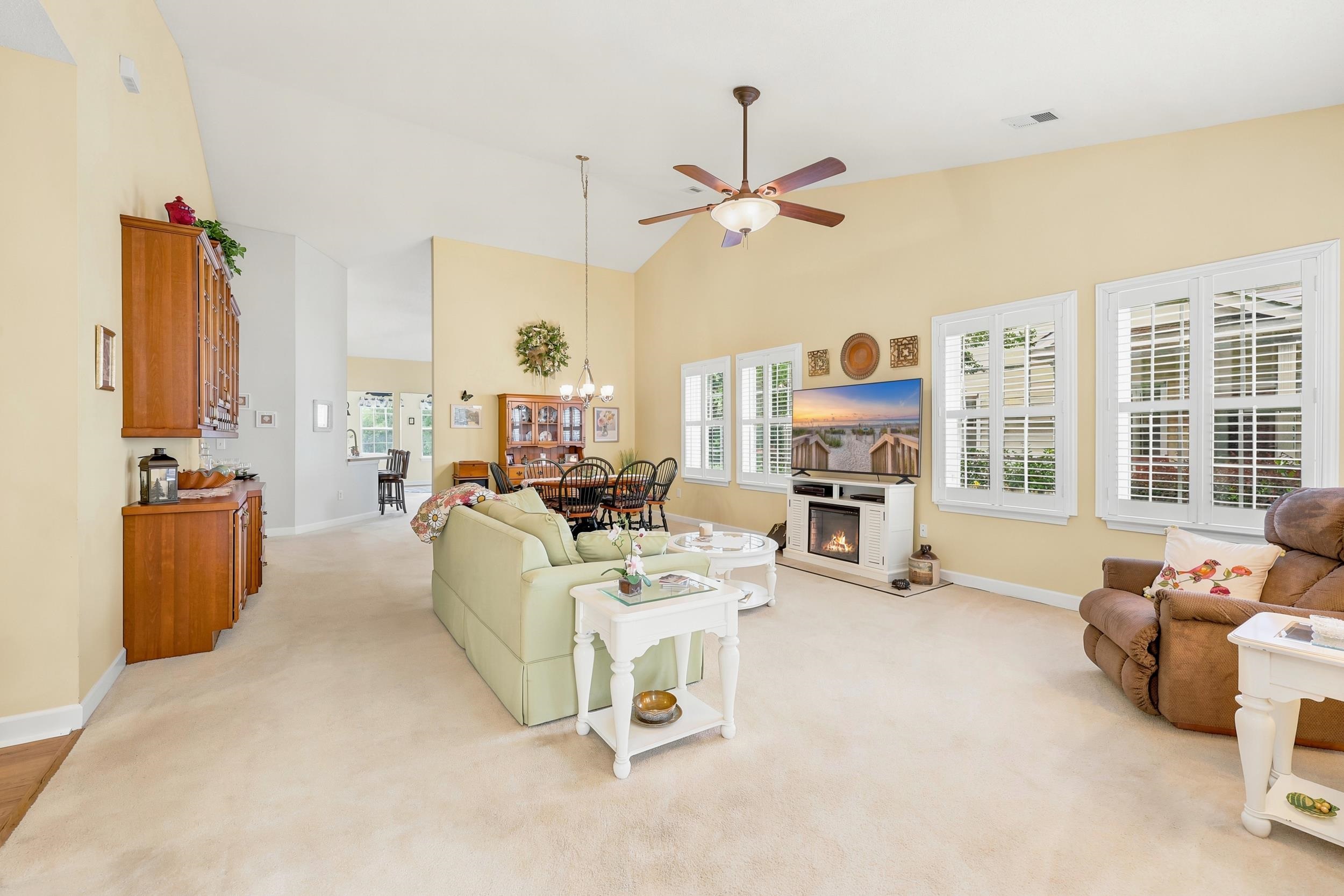 93 Hidden Oaks Ct. 2