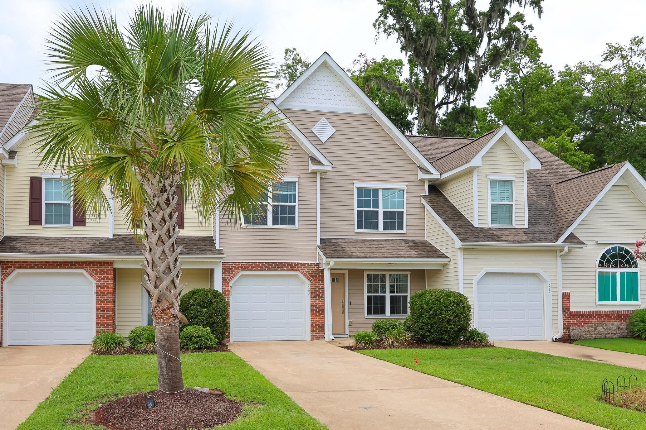 723 Riverward Dr. 723