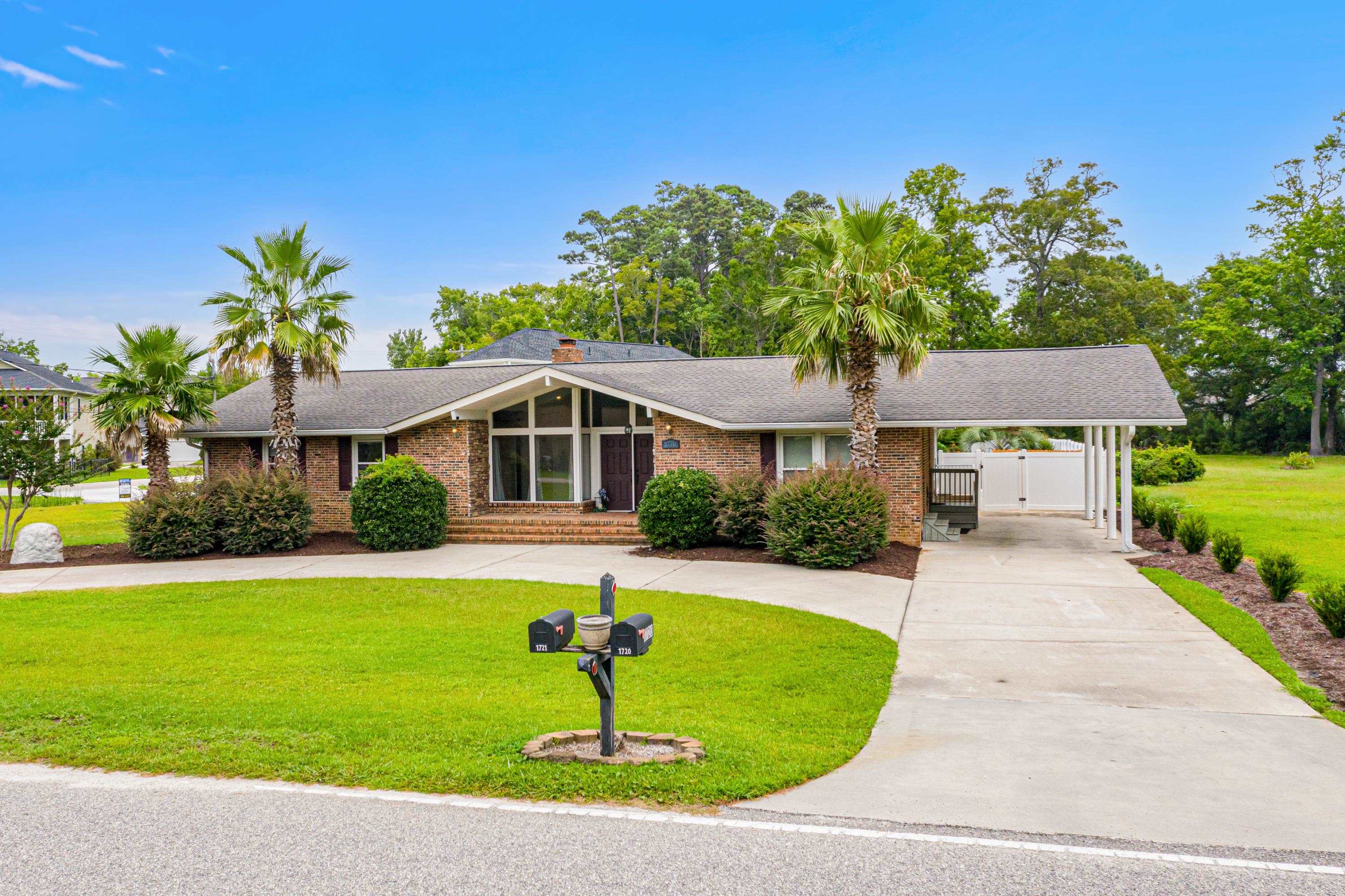 View North Myrtle Beach, SC 29582 house