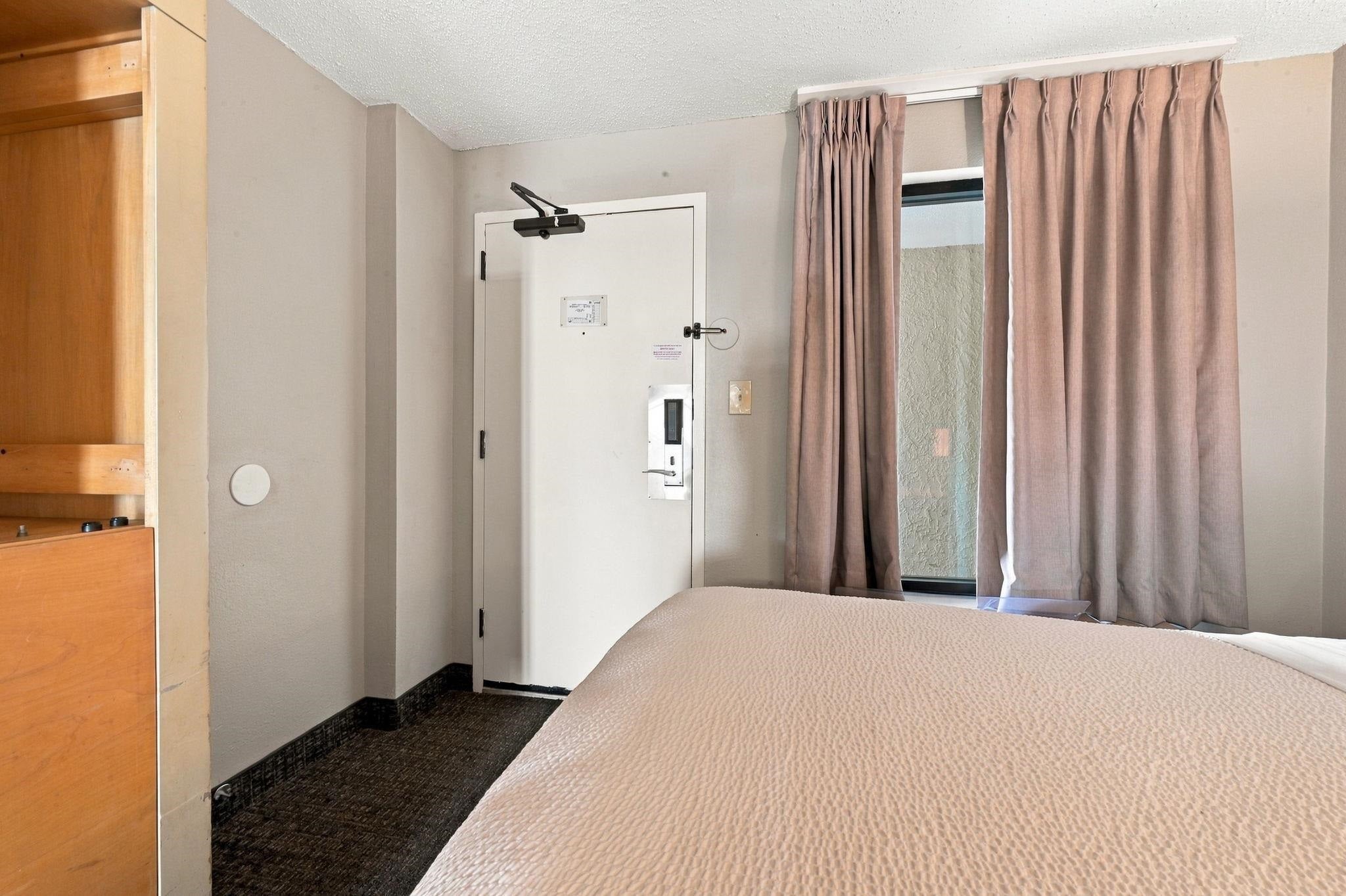 1501 S Ocean Blvd. 1433