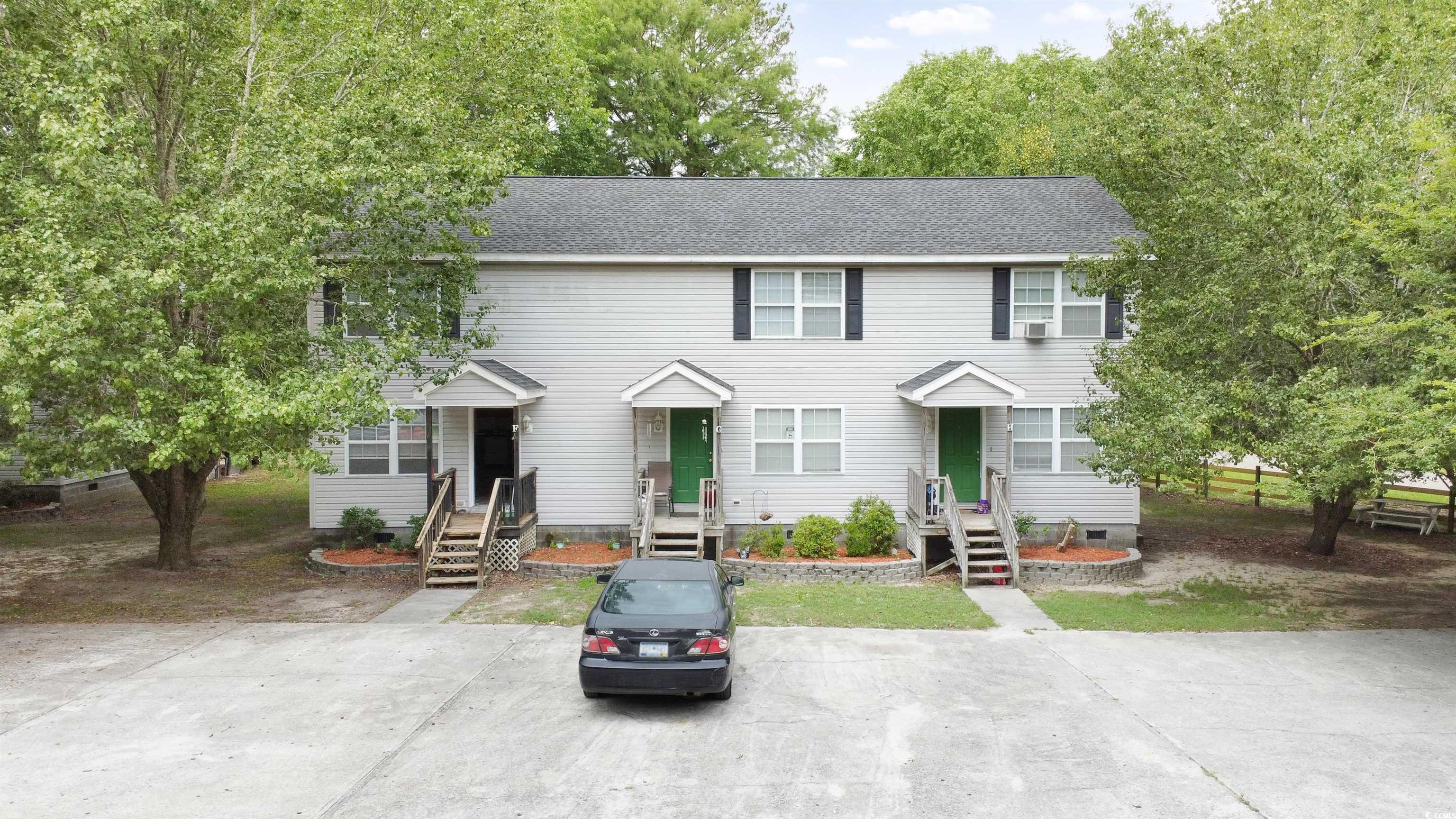 2201 John Henry Ln.