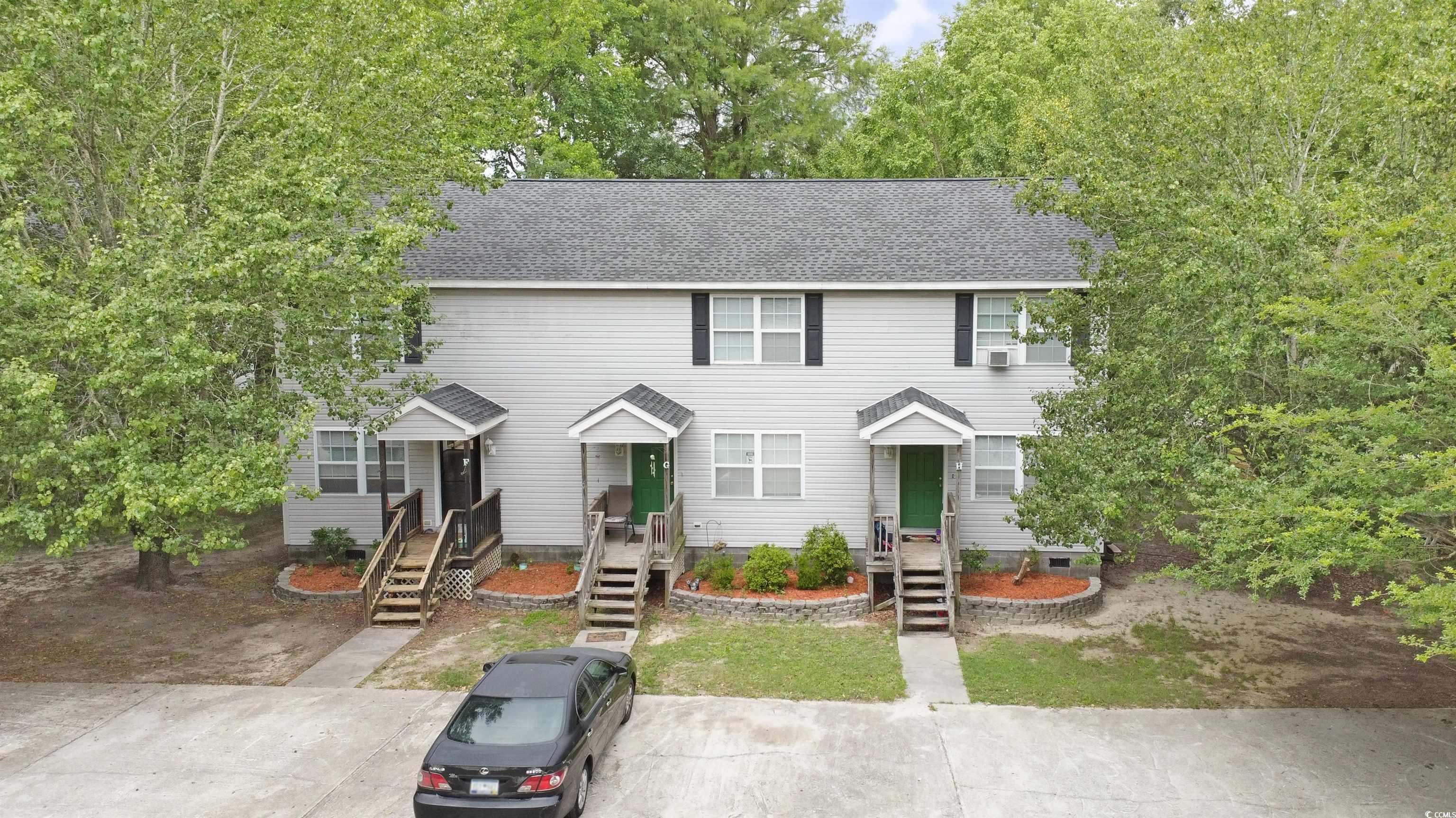 2201 John Henry Ln.
