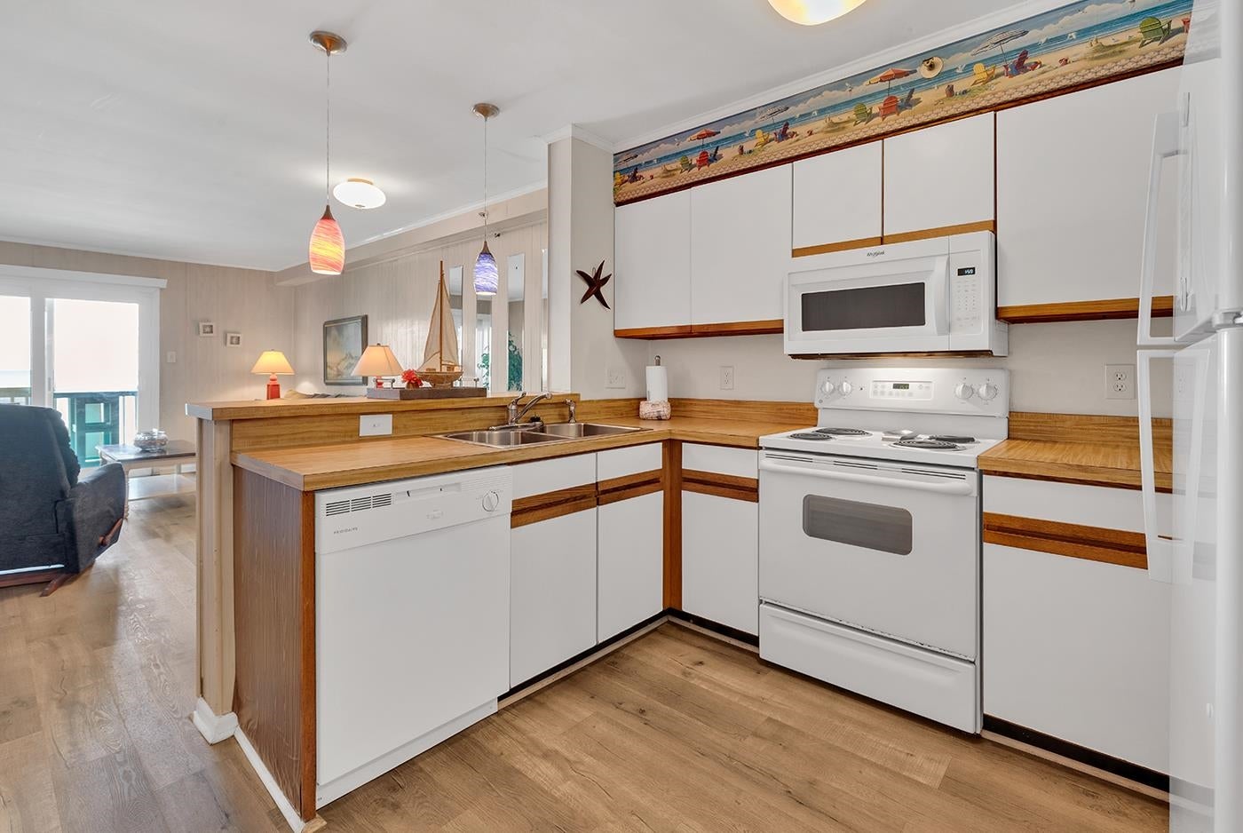 720 N Waccamaw Dr. 206