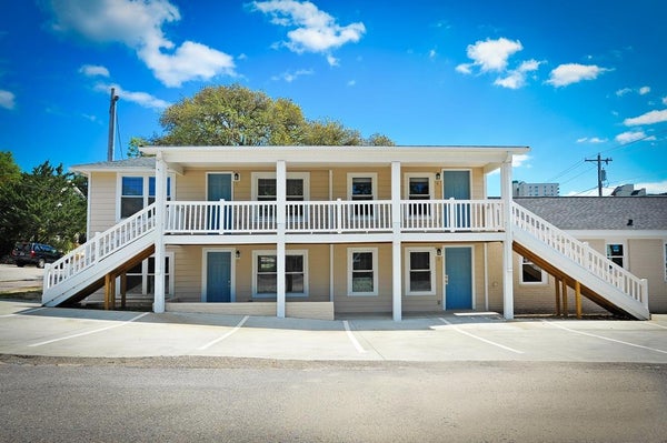 4206 SEAVIEW ST APT 5, NORTH MYRTLE BEACH, SC 29582 - Image ea3ed13398842ca169d0638fa6f3b983/3421761871