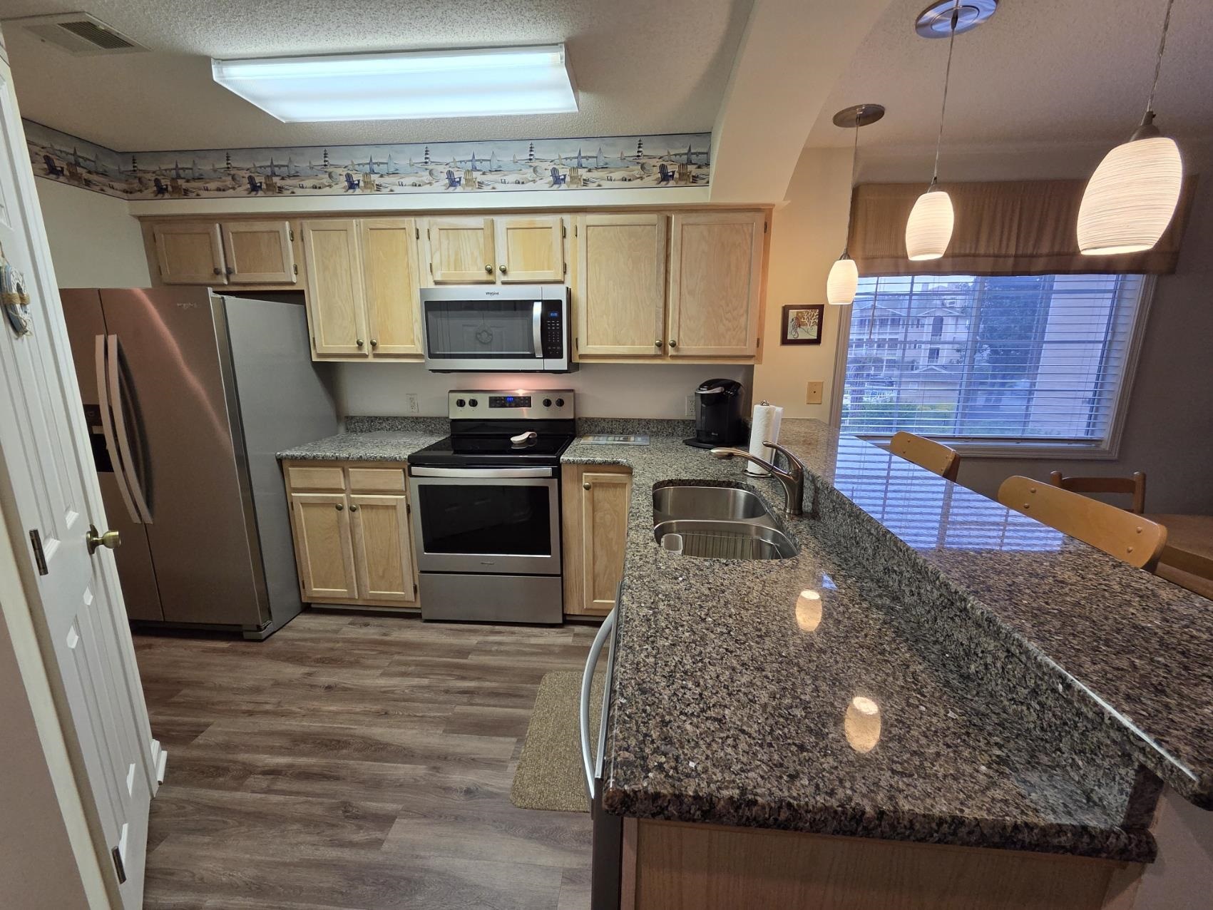 1900 Duffy St. H-4