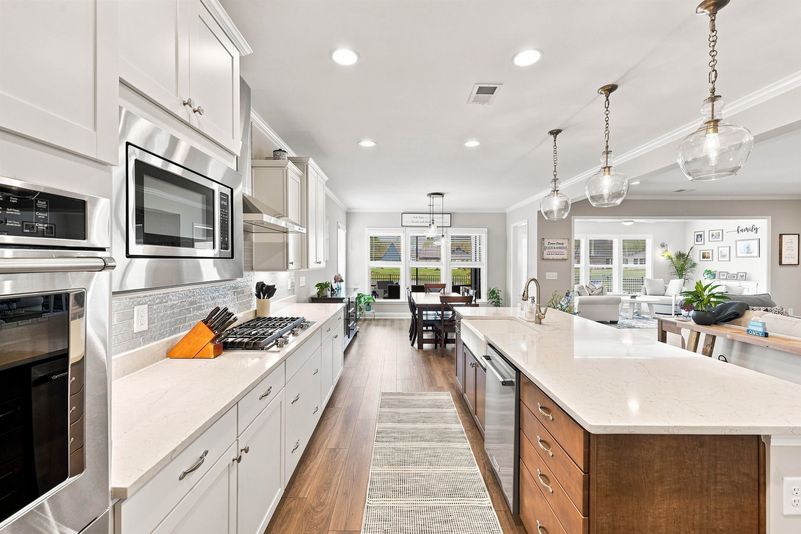 7221 Spoleto Dr.