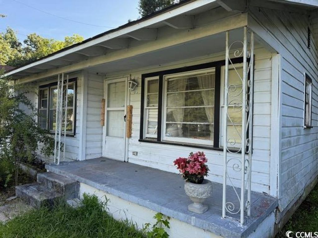 Photo of 303 Leroy Bethea Rd, Mullins, SC 29574 (MLS # 2528180)