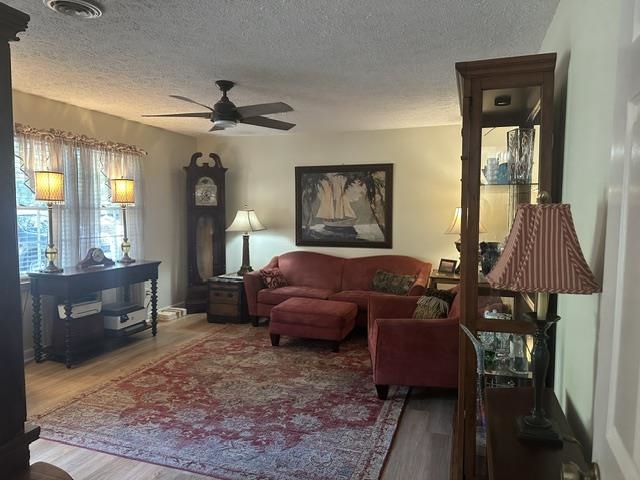 6147 Hughes Ln. - Photo 4