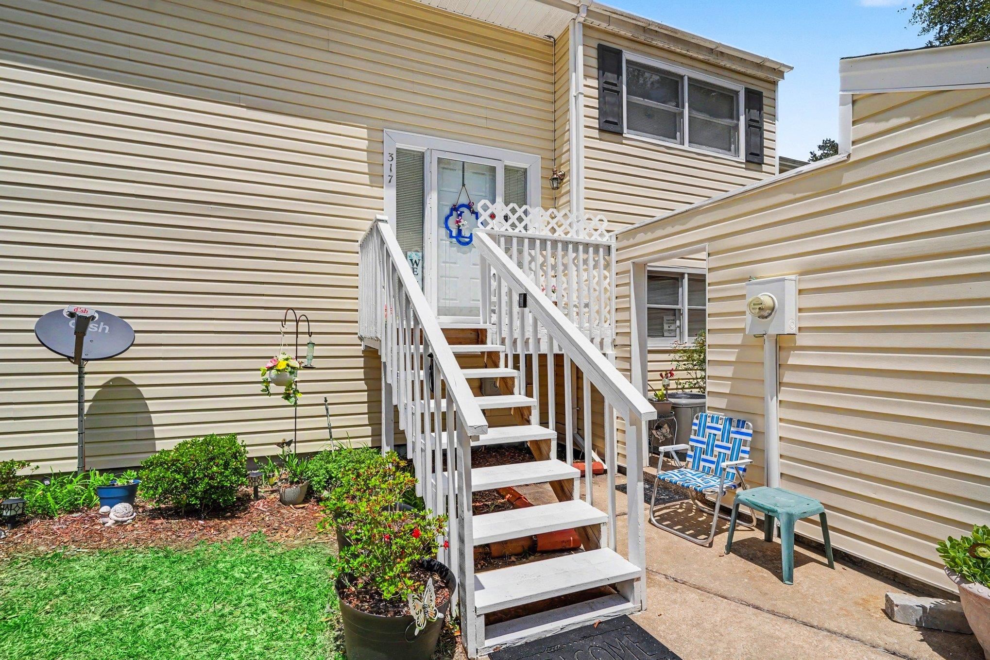 317 Lakeview Dr. 317