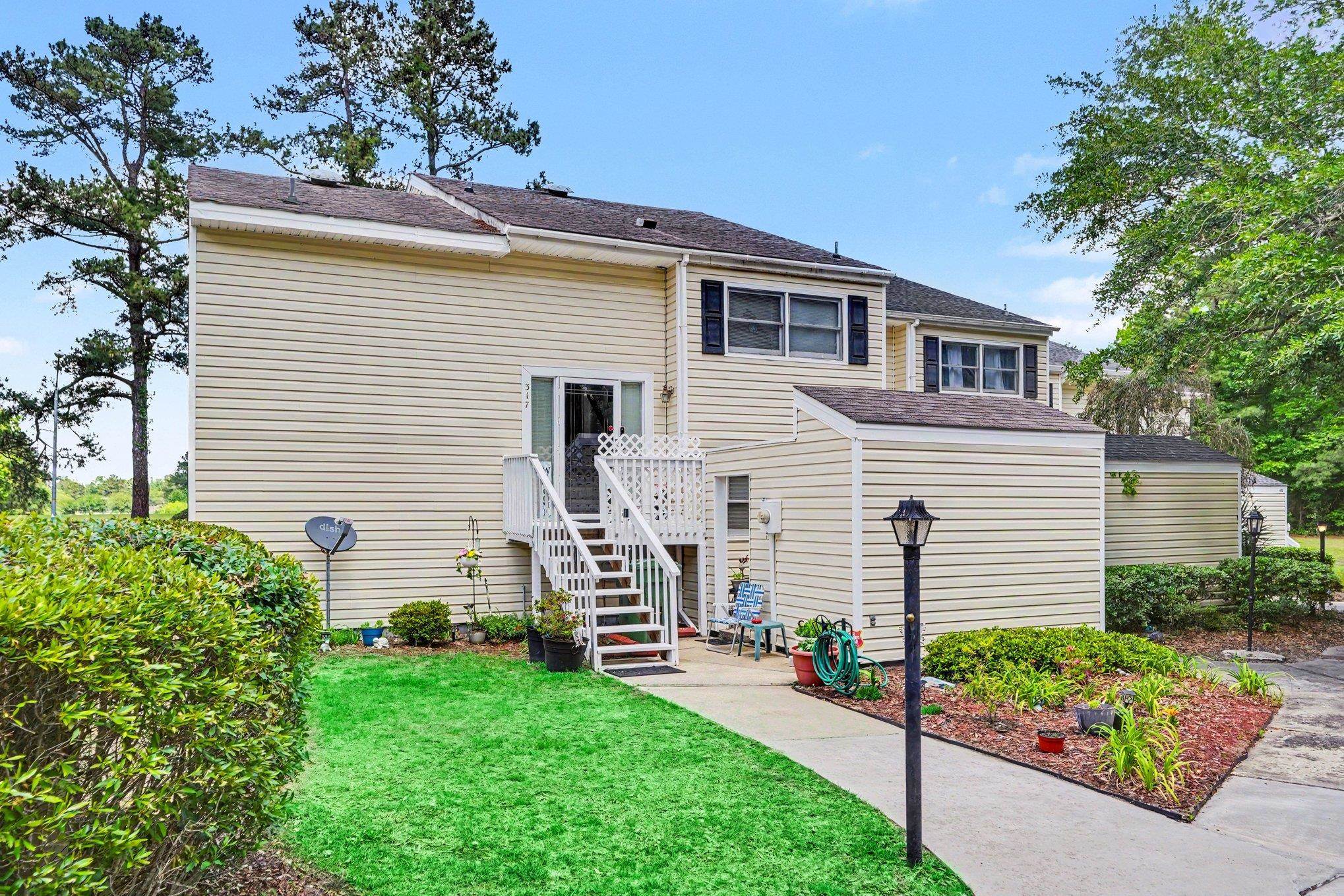 317 Lakeview Dr. 317