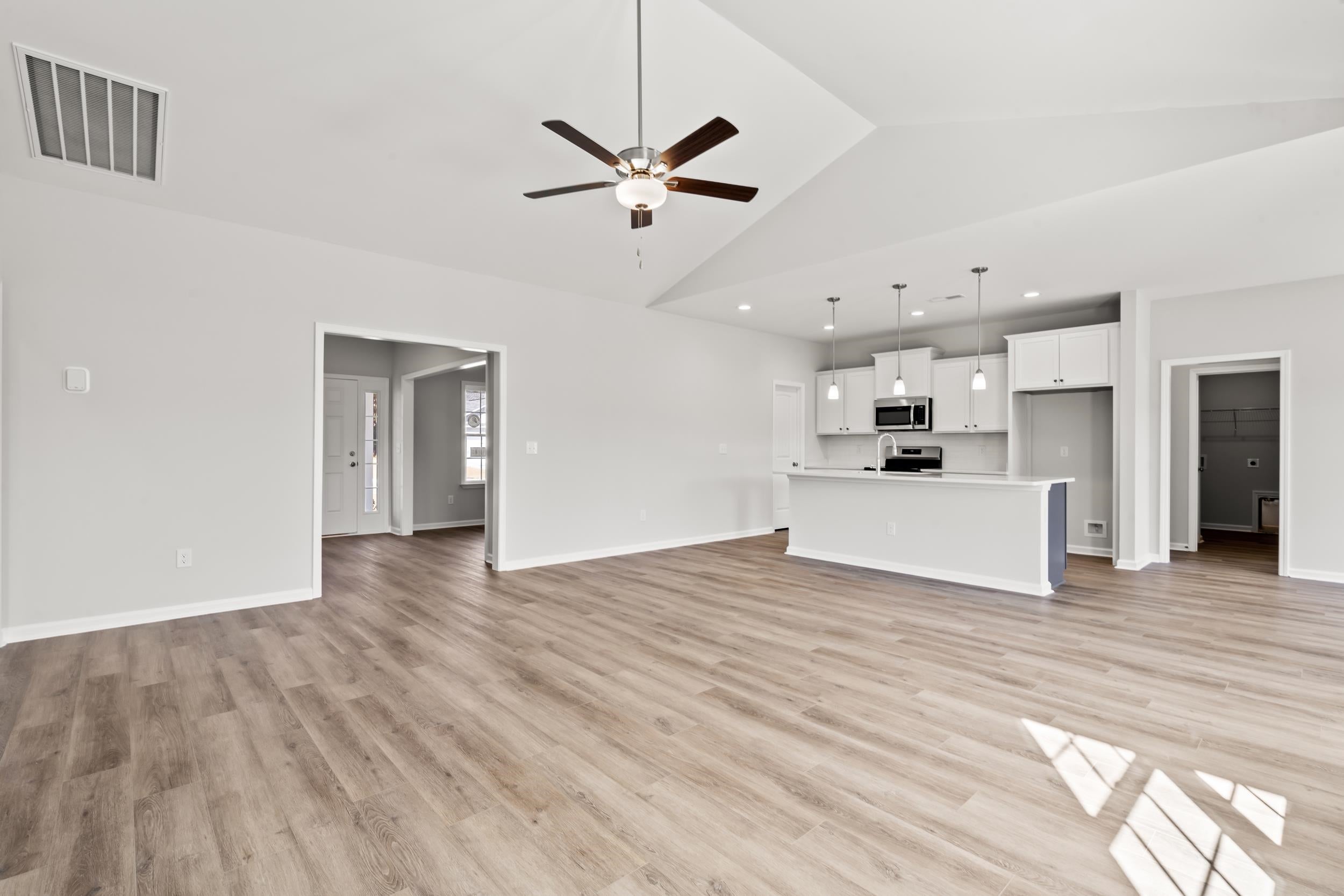 135 Lakewood Ave.